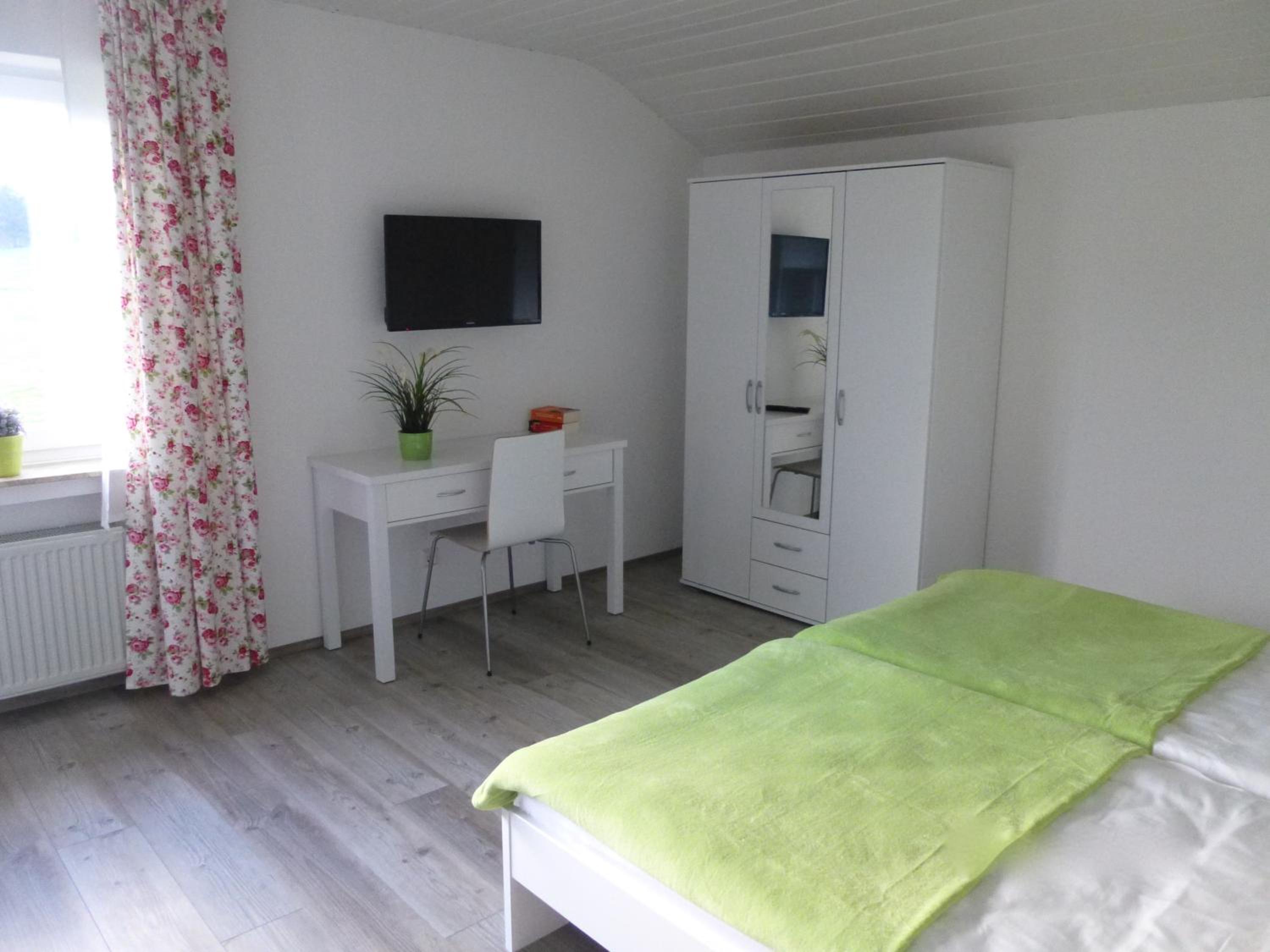 Twin Room with Shower photo 1