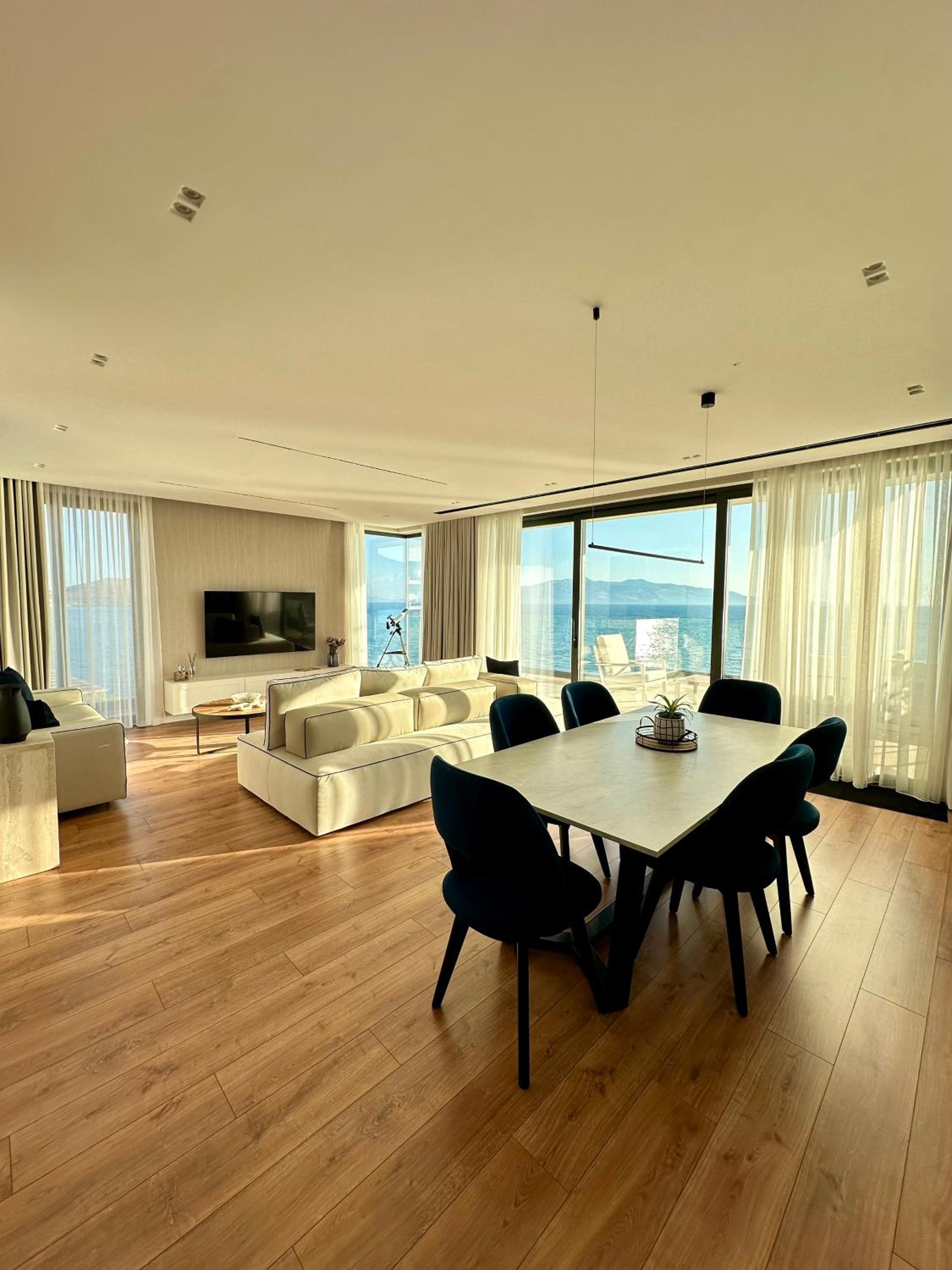 King Suite with Ocean View