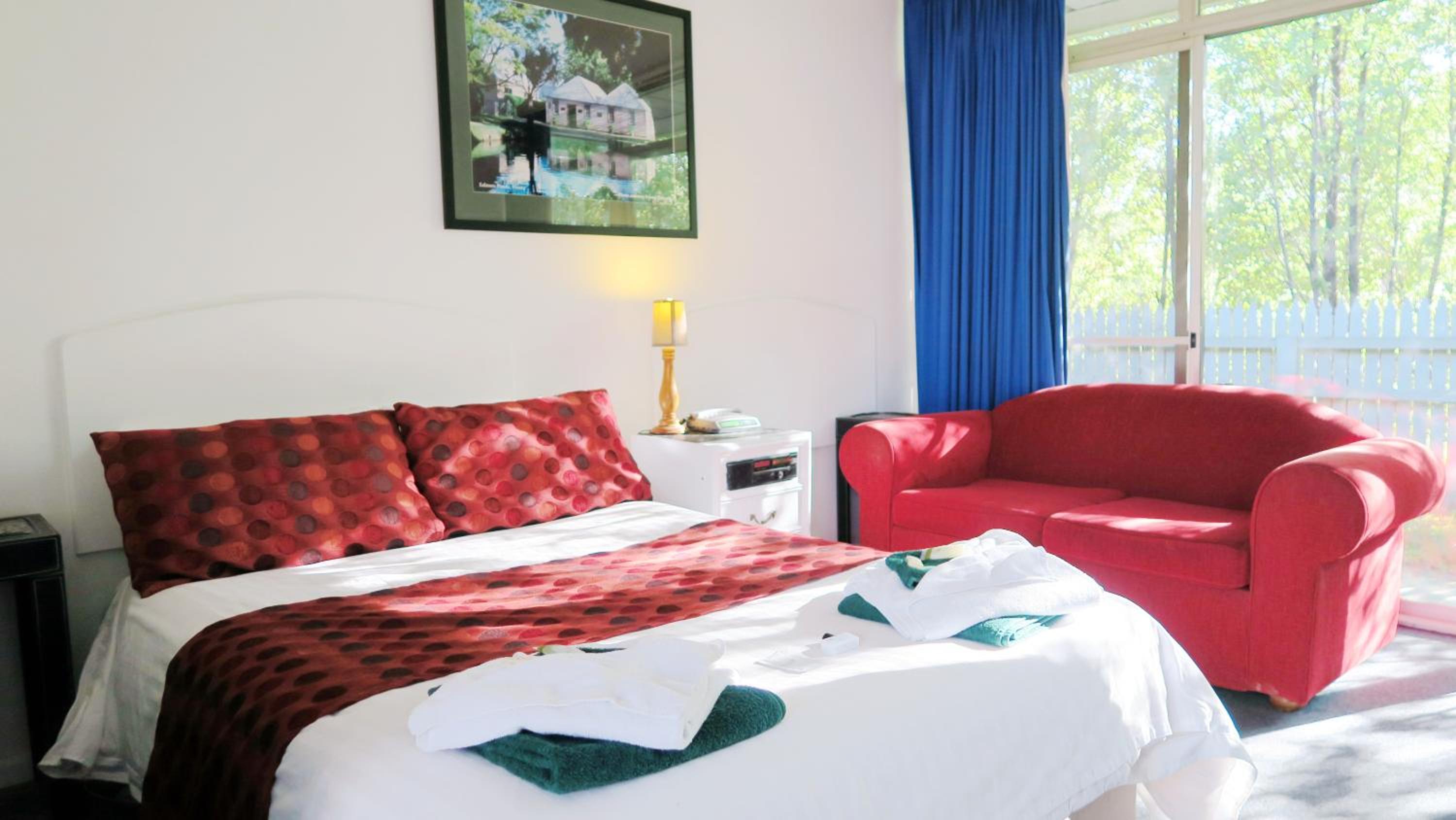 Standard Double Room - Photo 8