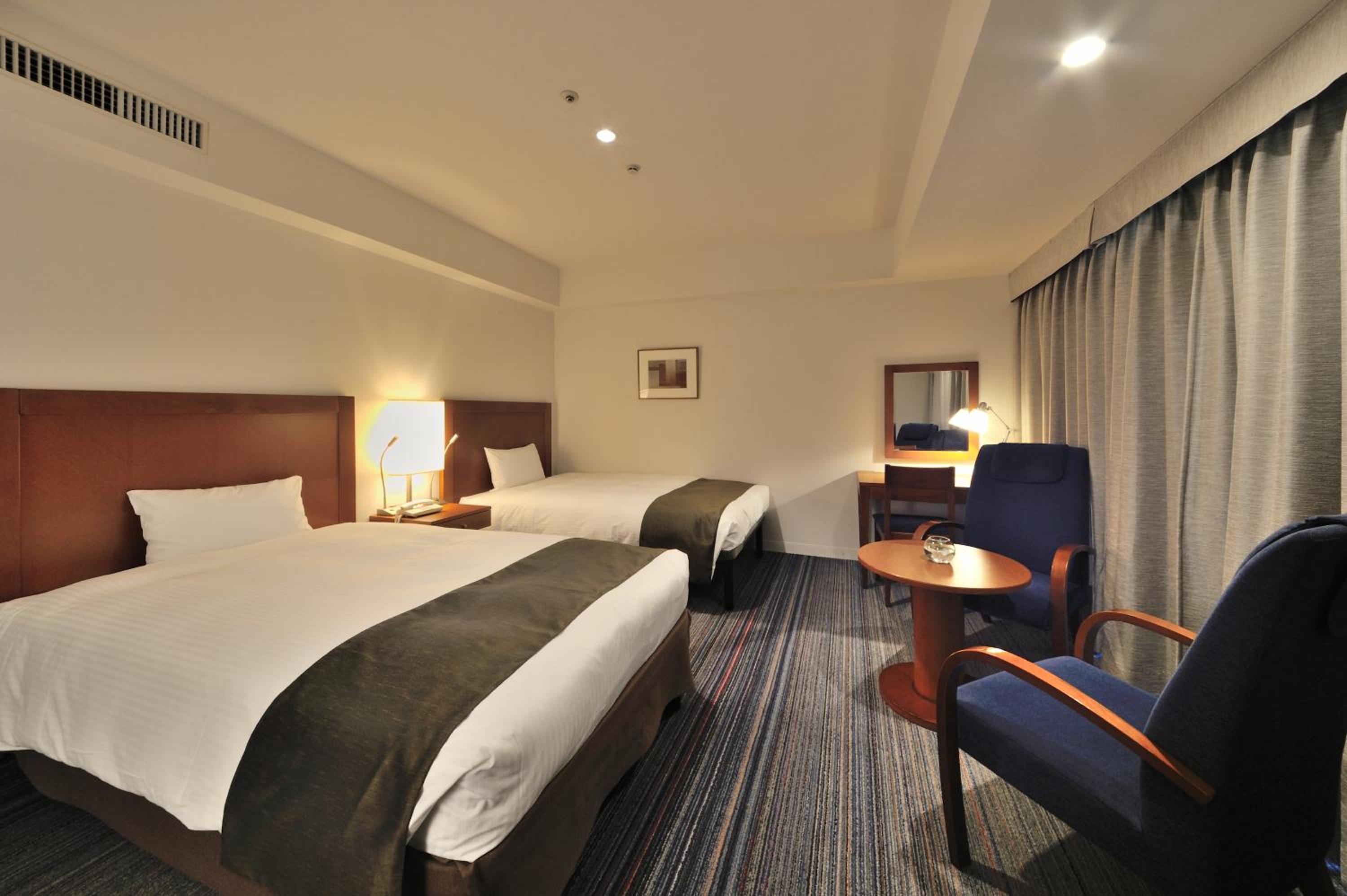 Twin Room - Non-Smoking
