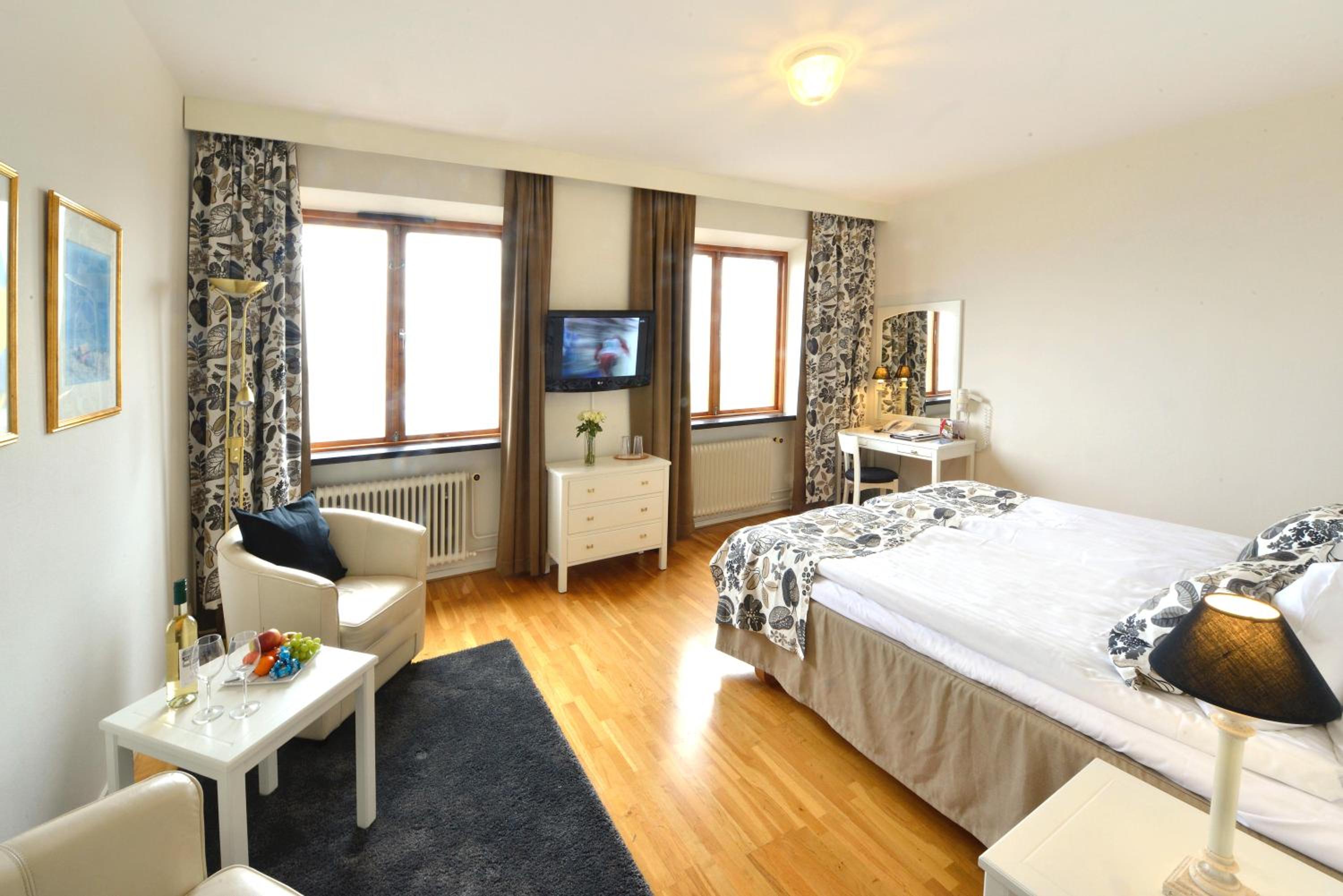 Superior Twin Room with Sea View - Non-Smoking - Photo 5
