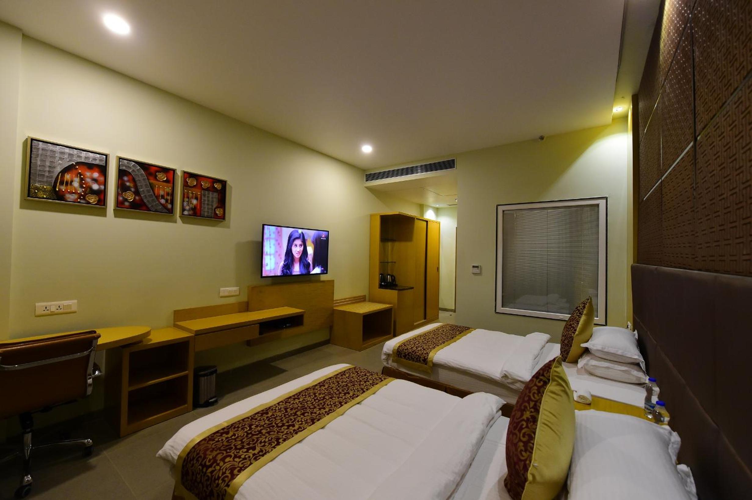 Deluxe Twin Room - Photo 4