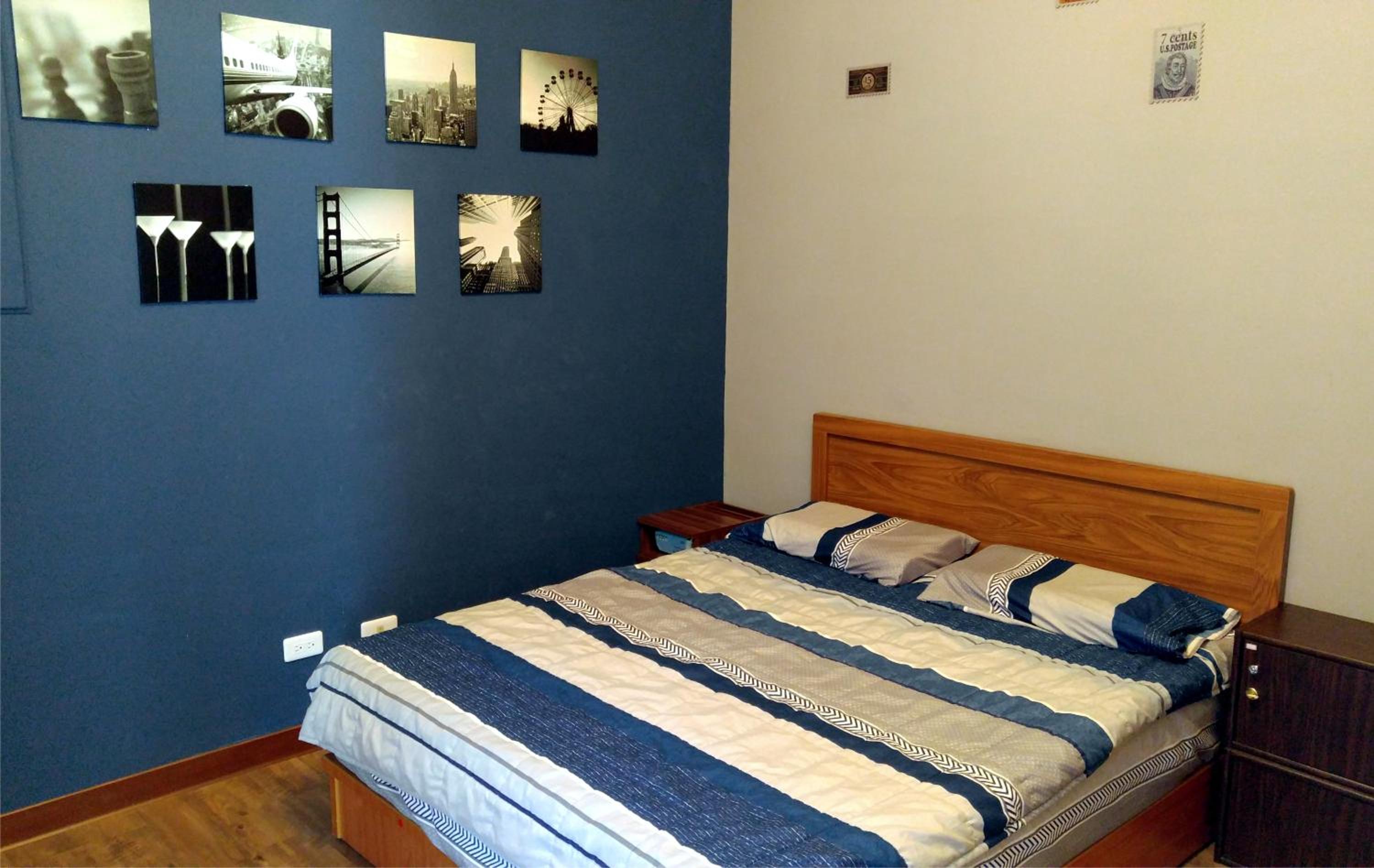 Standard Double Room with Shared Bathroom
