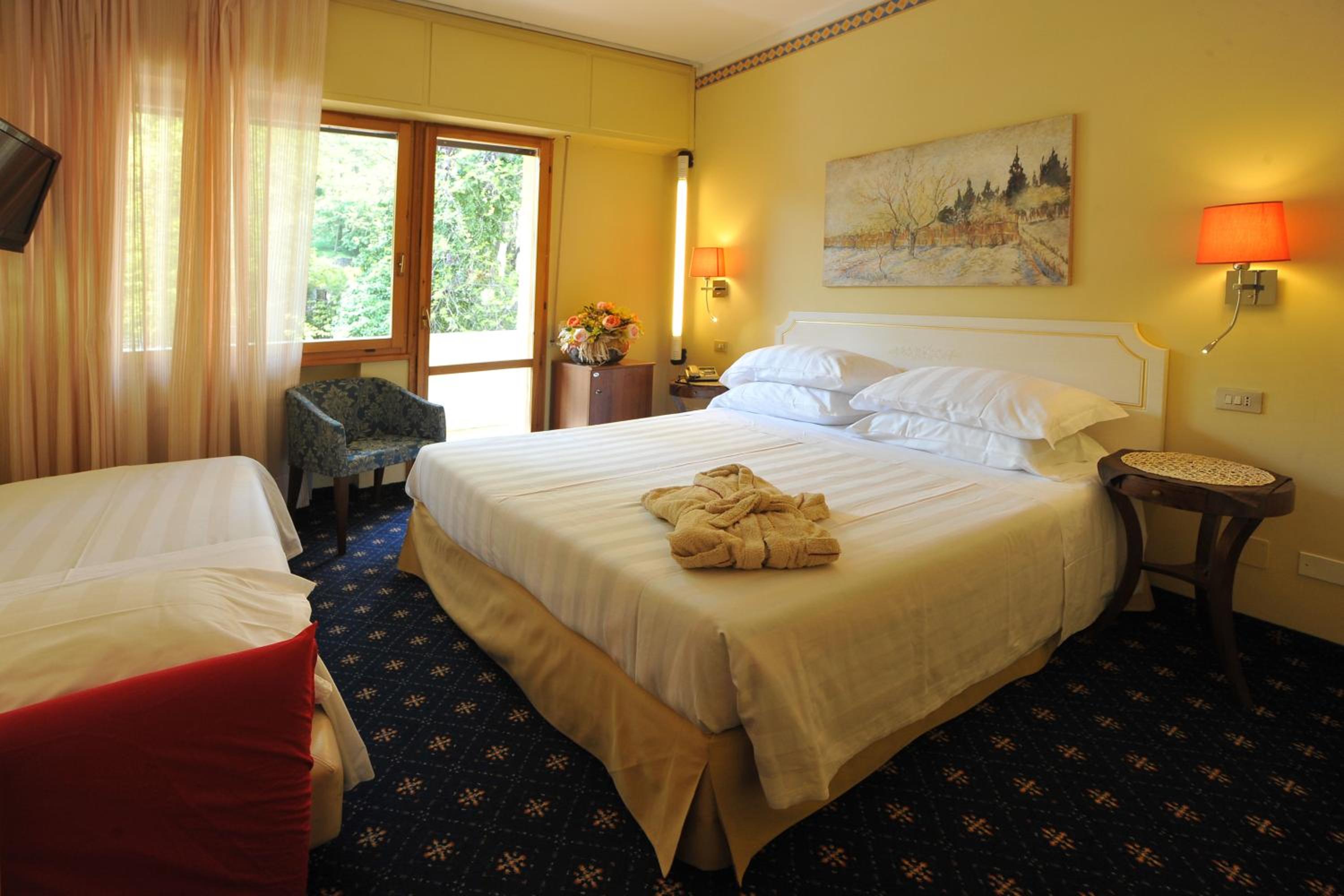 Double Room photo 3
