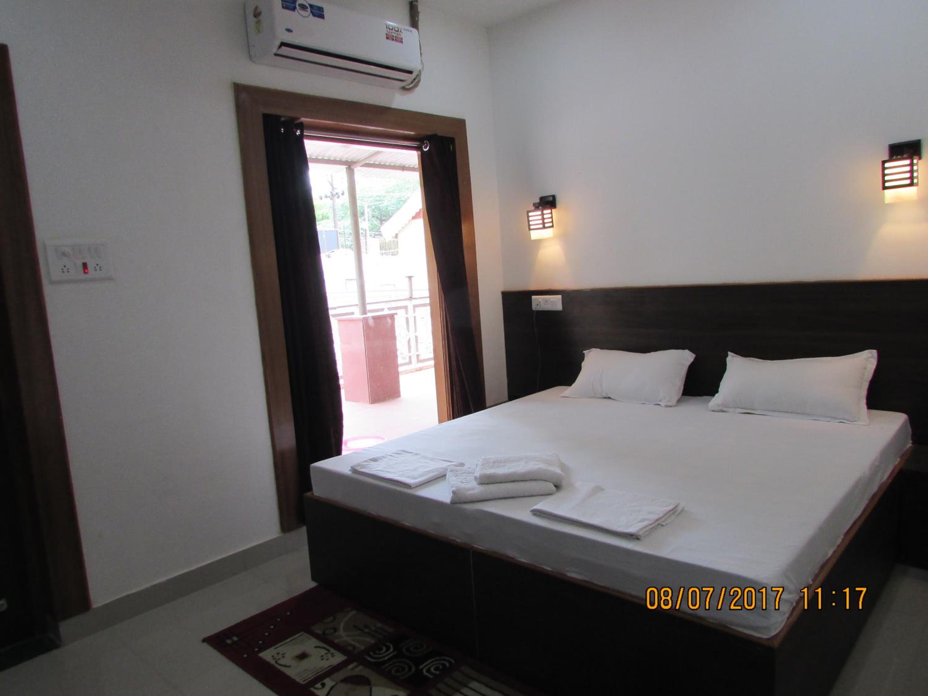 Deluxe Double Room - Photo 1