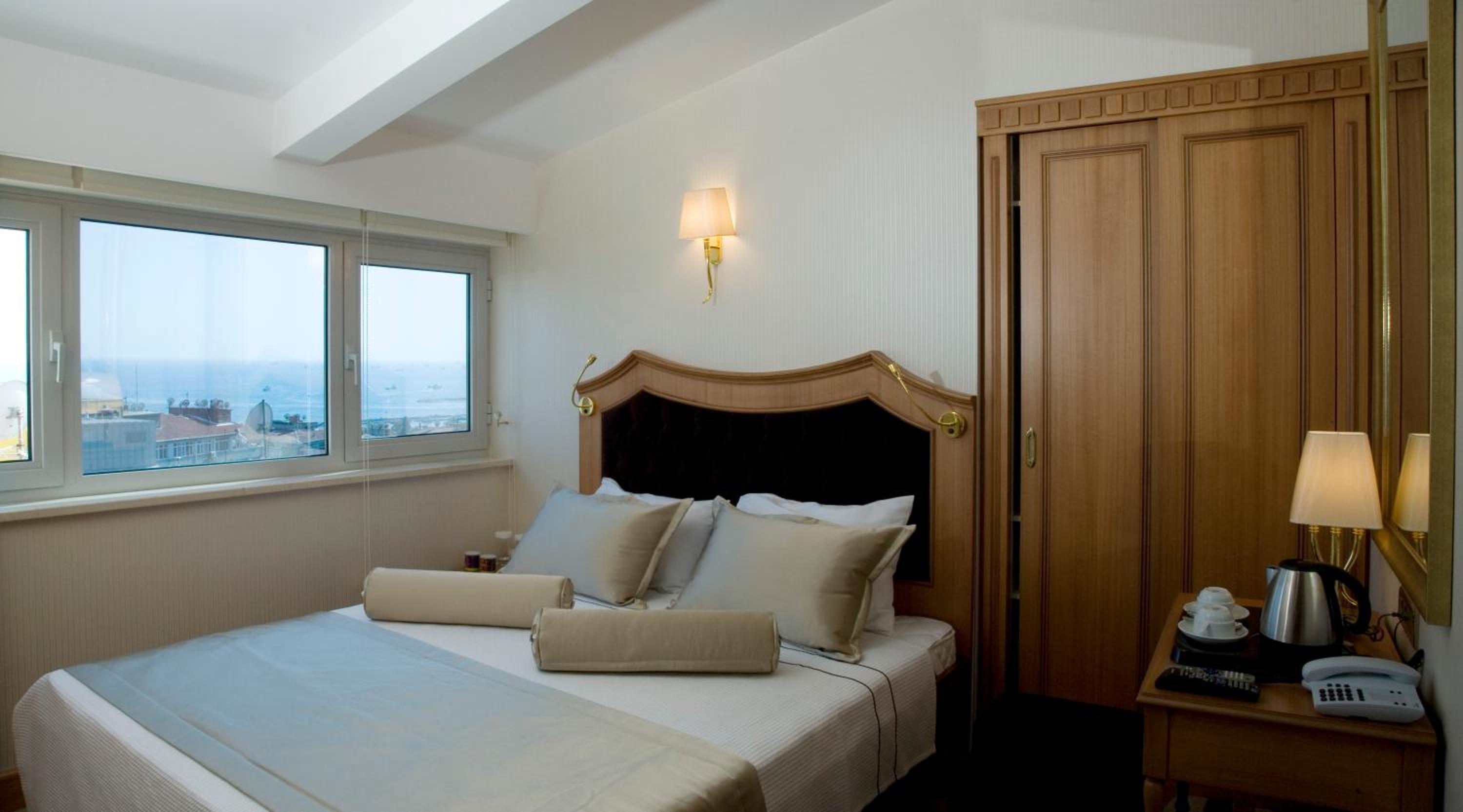 Two Connecting Double Rooms photo 1