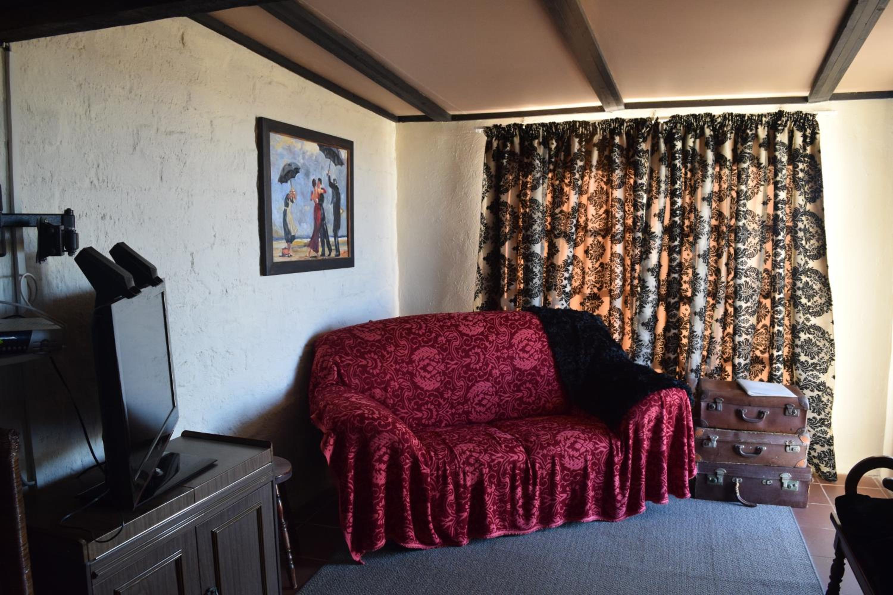 Deluxe Double Room with Bath - Photo 2