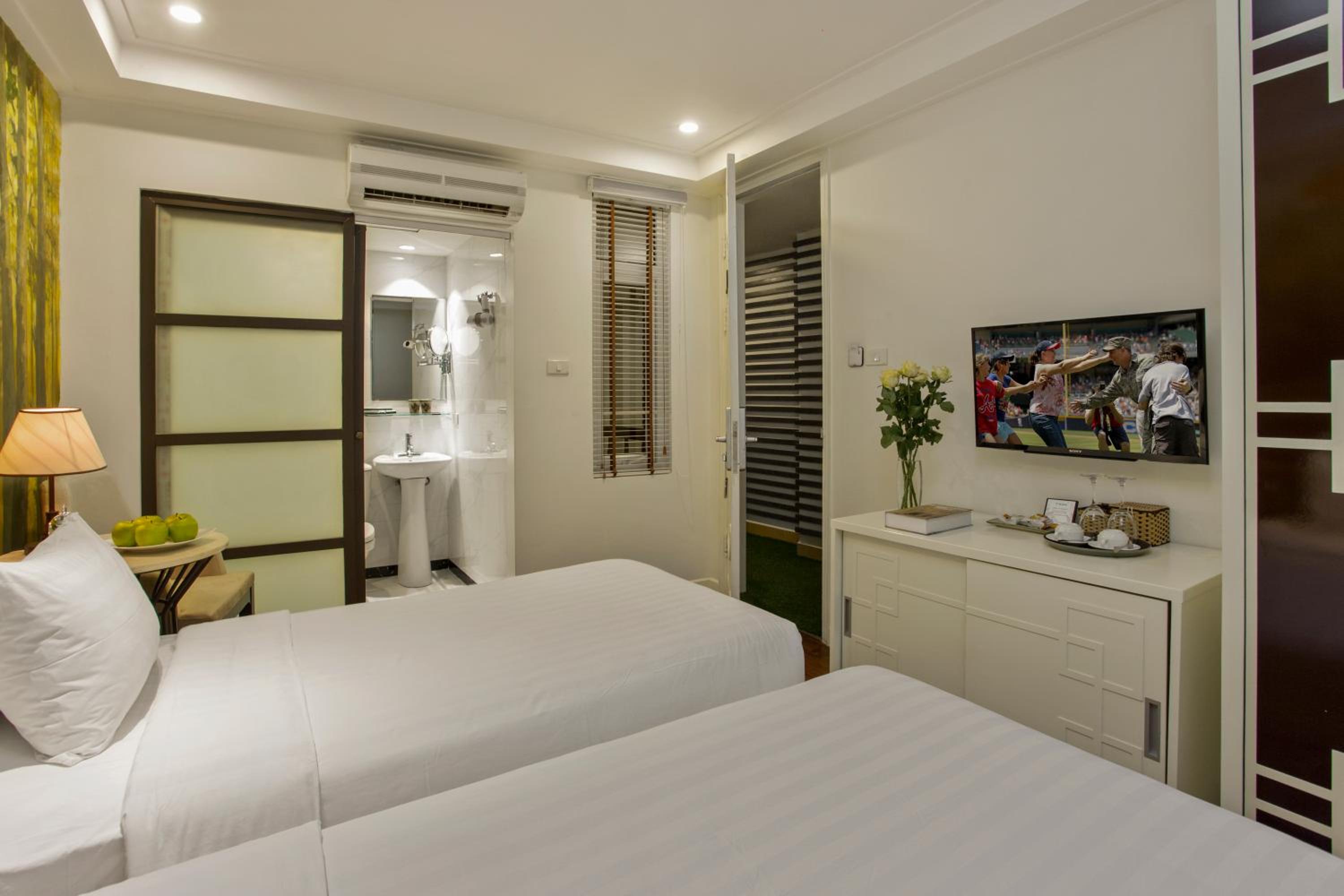 Superior Double or Twin Room photo 3