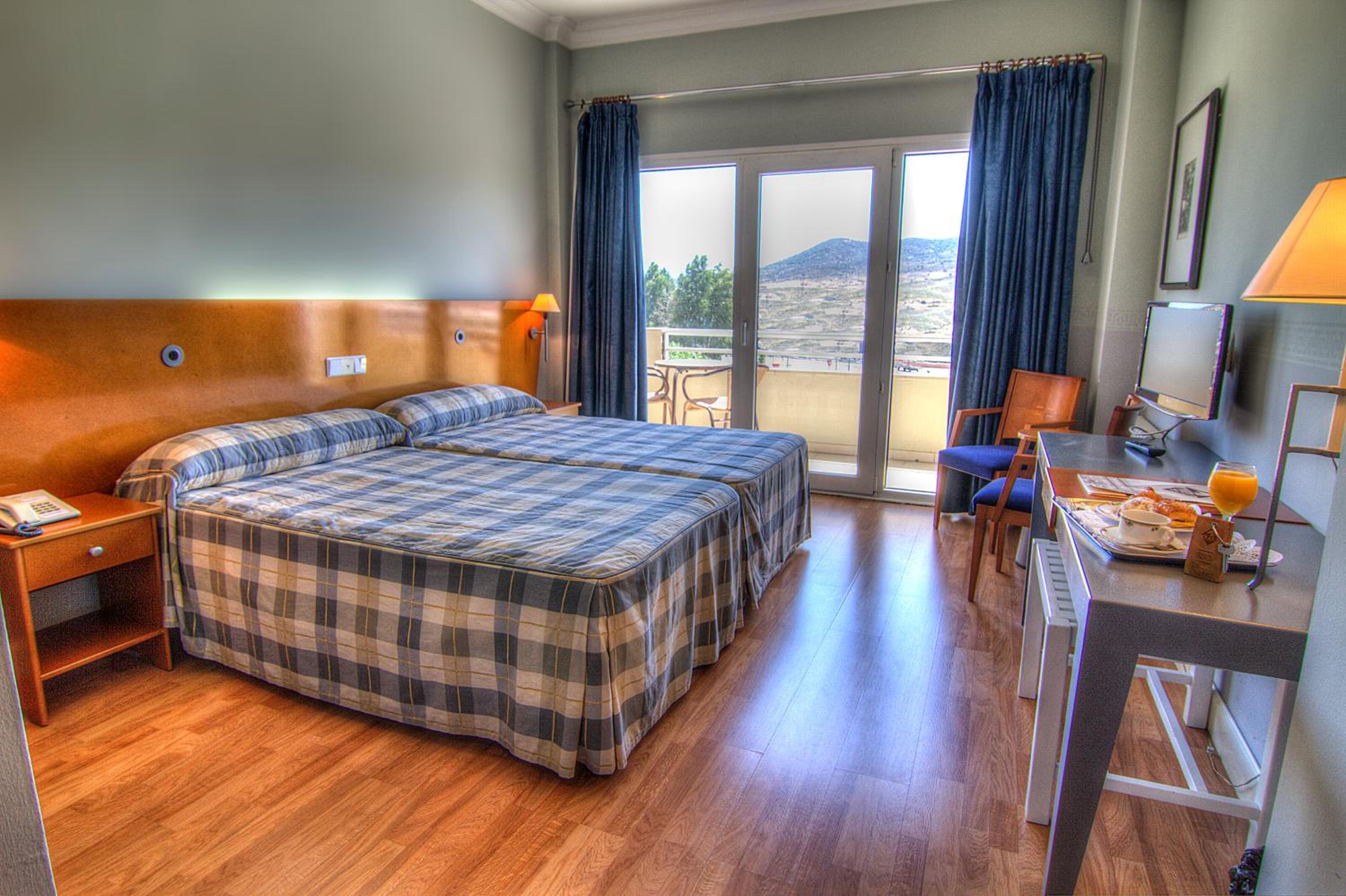 Habitación Doble con Cama Extra