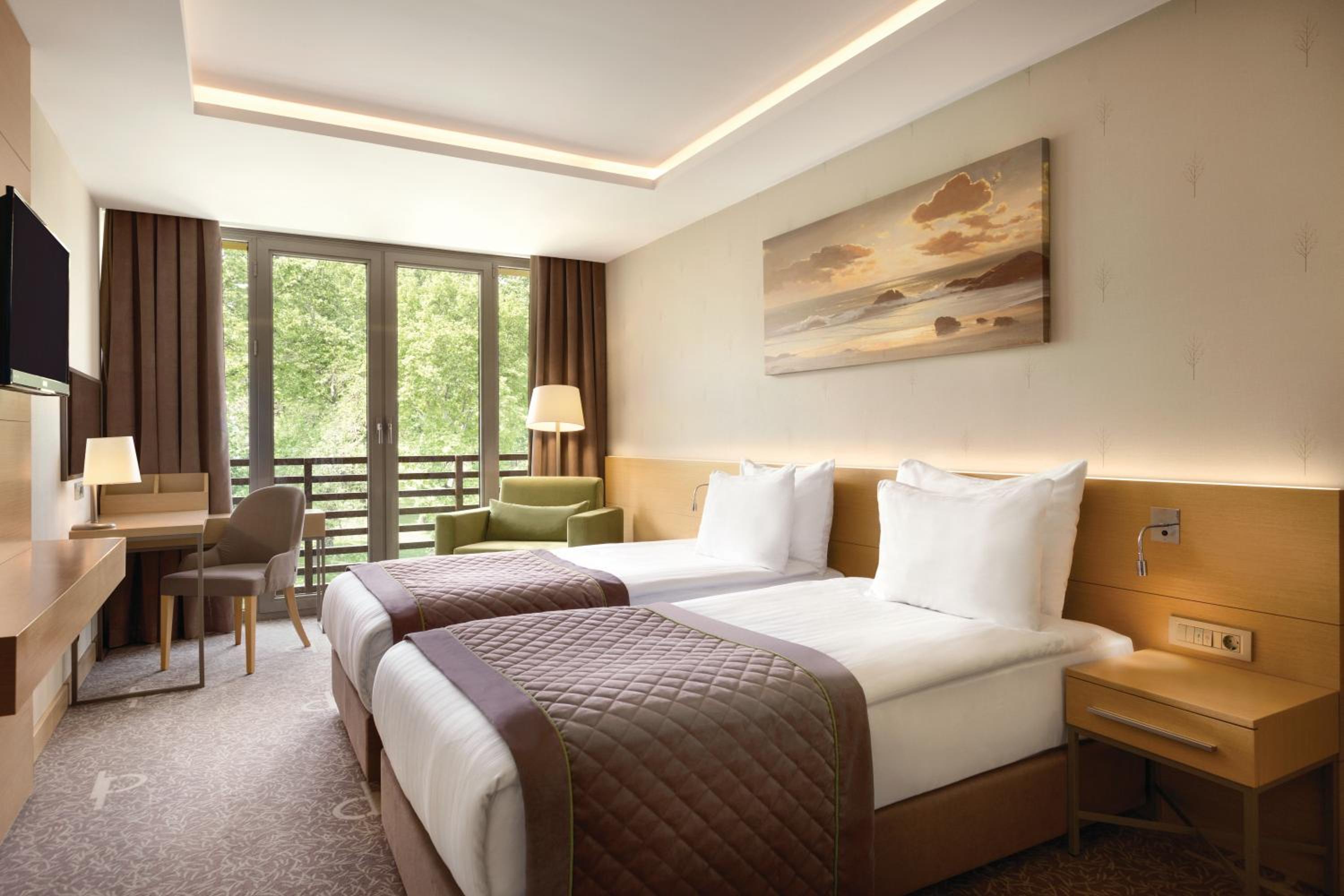 Twin Room with City View - Smoking