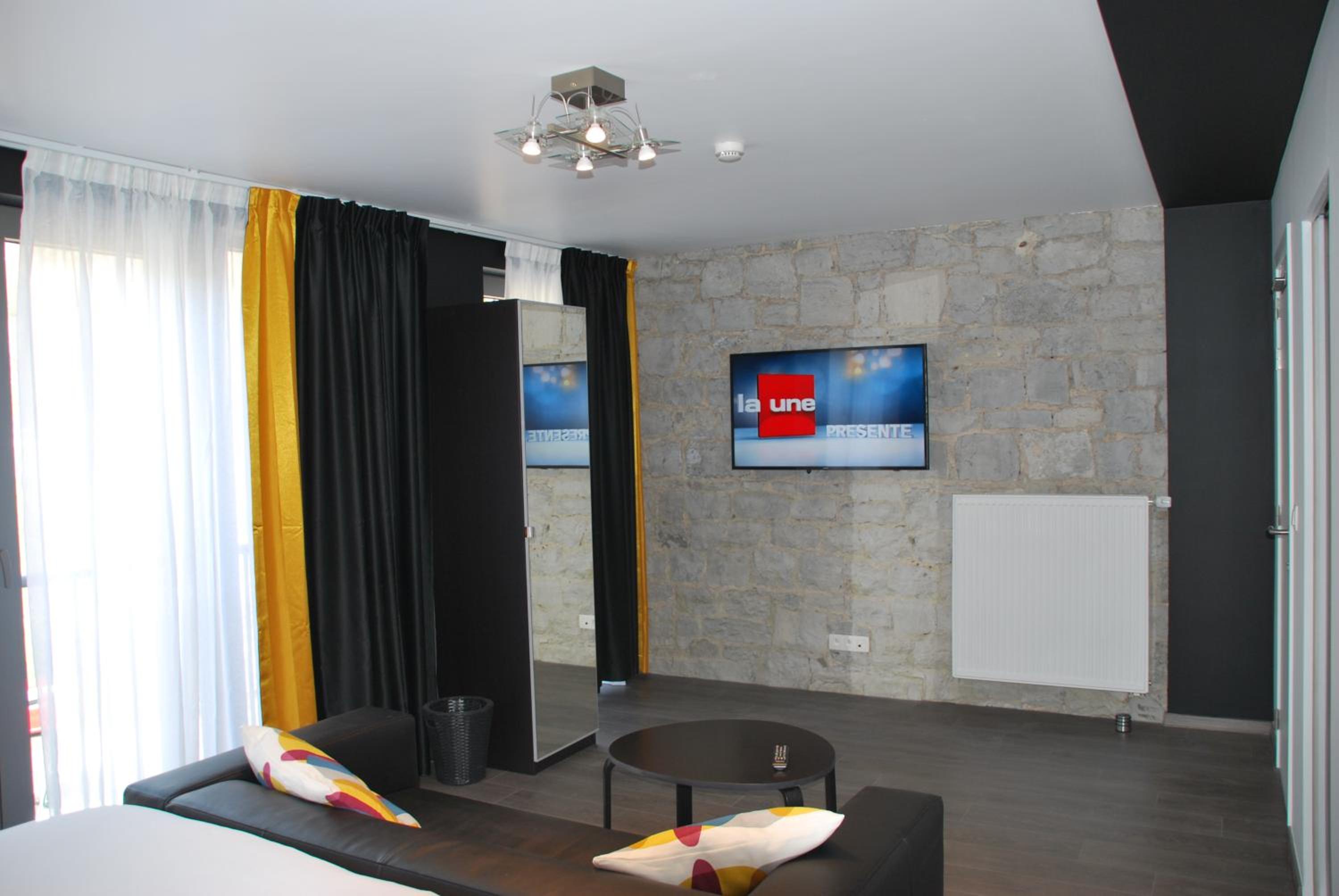 Superior Double Room - Photo 3