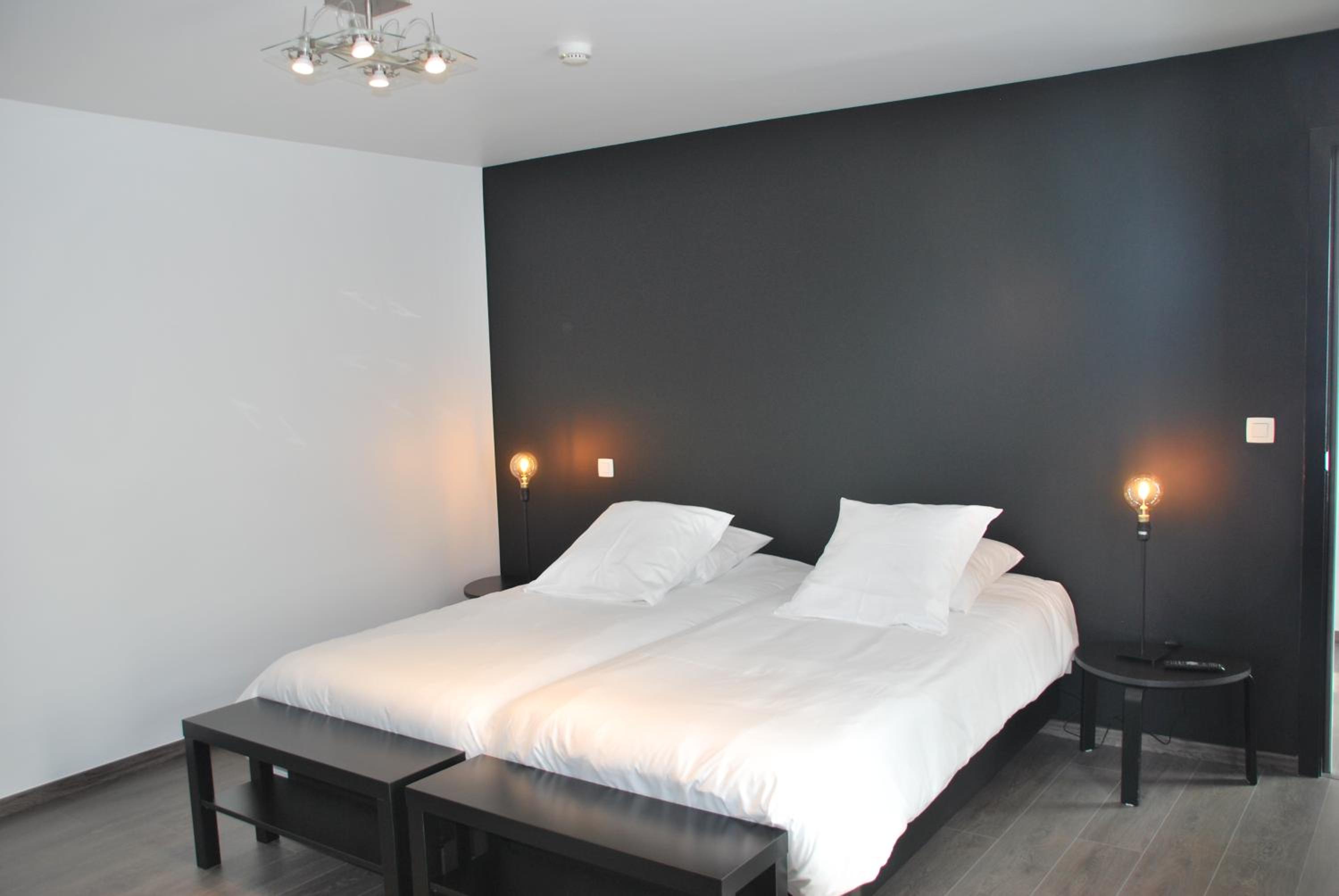 Standard Double Room - Photo 3
