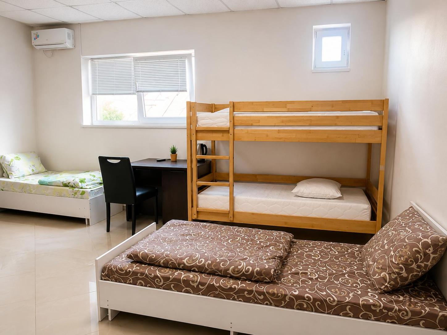 Economy Quadruple Room