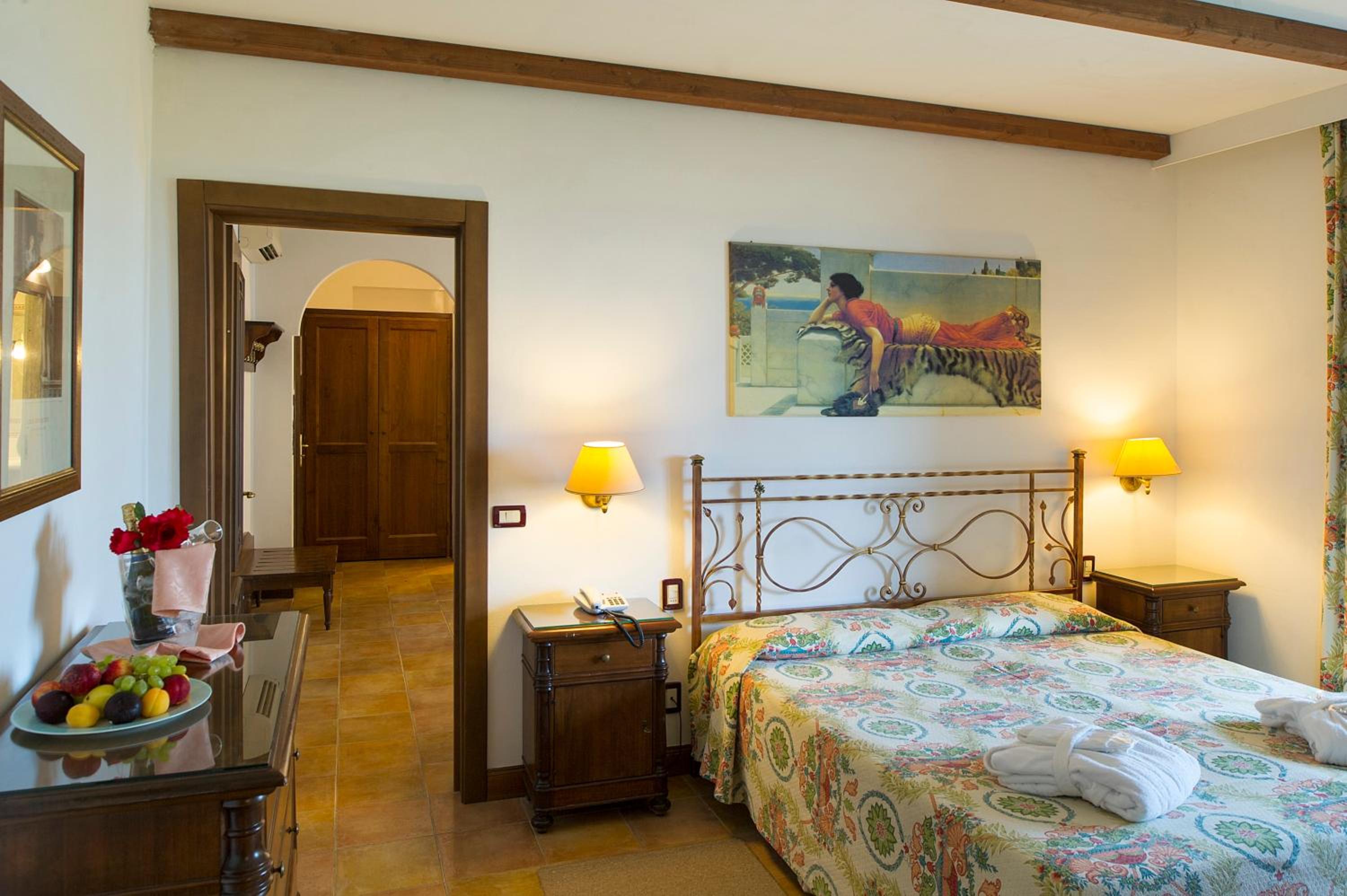 Standard Triple Room - Photo 1