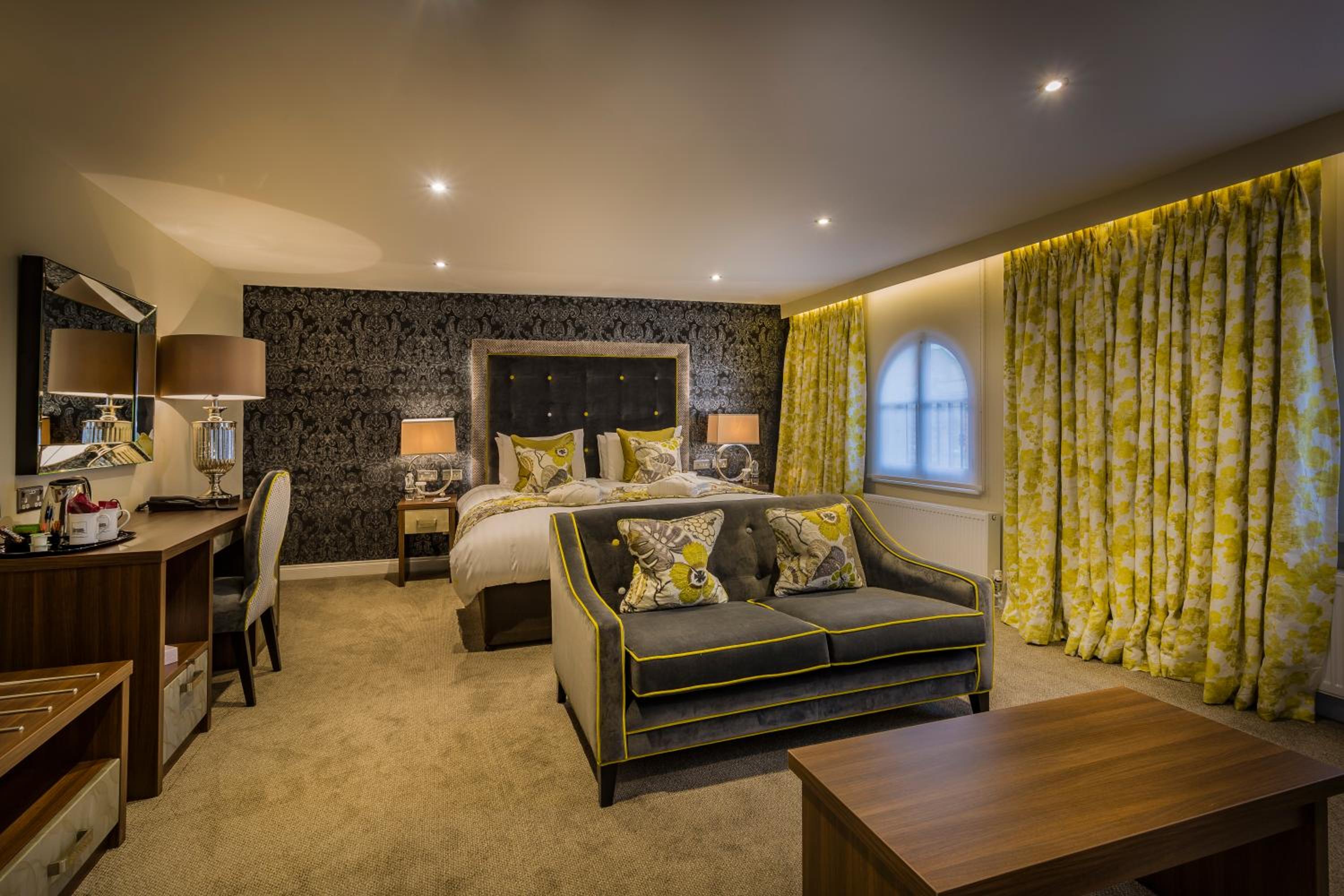 Deluxe Suite photo 1
