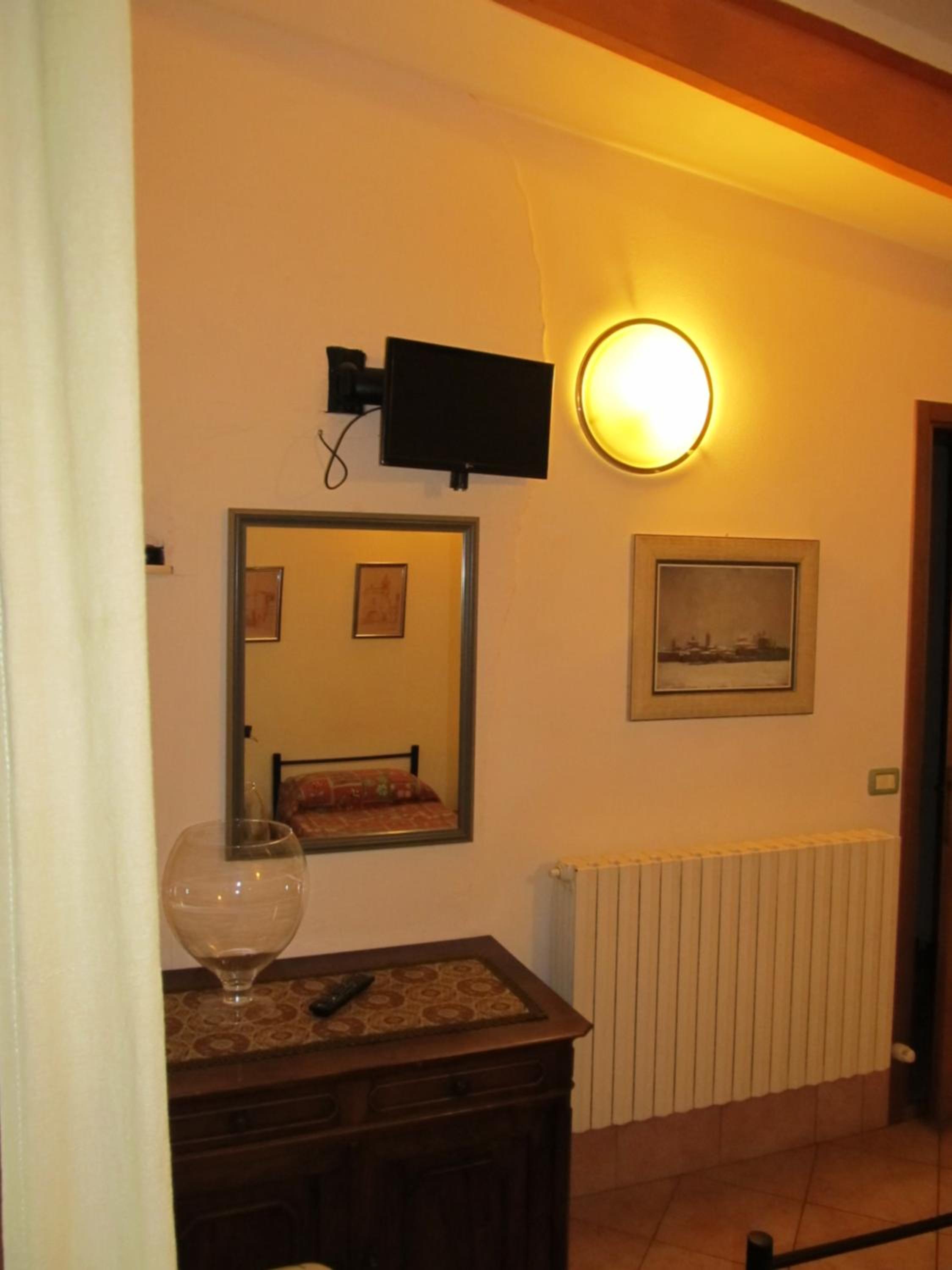 Double or Twin Room with Bathroom photo 1