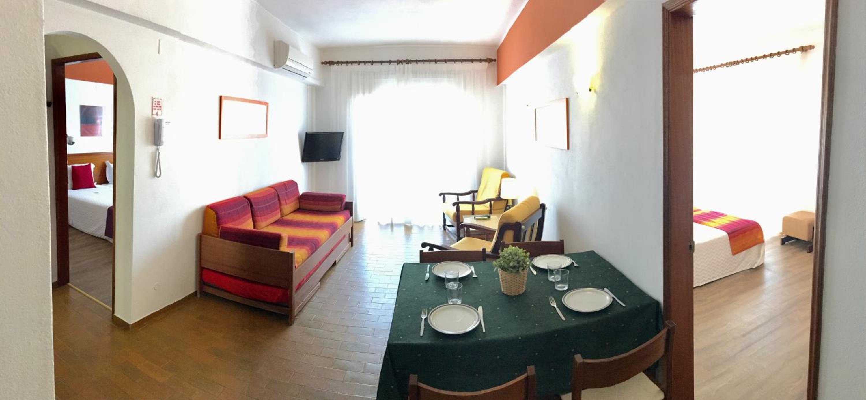 Two-Bedroom Apartment with Sea View photo 3
