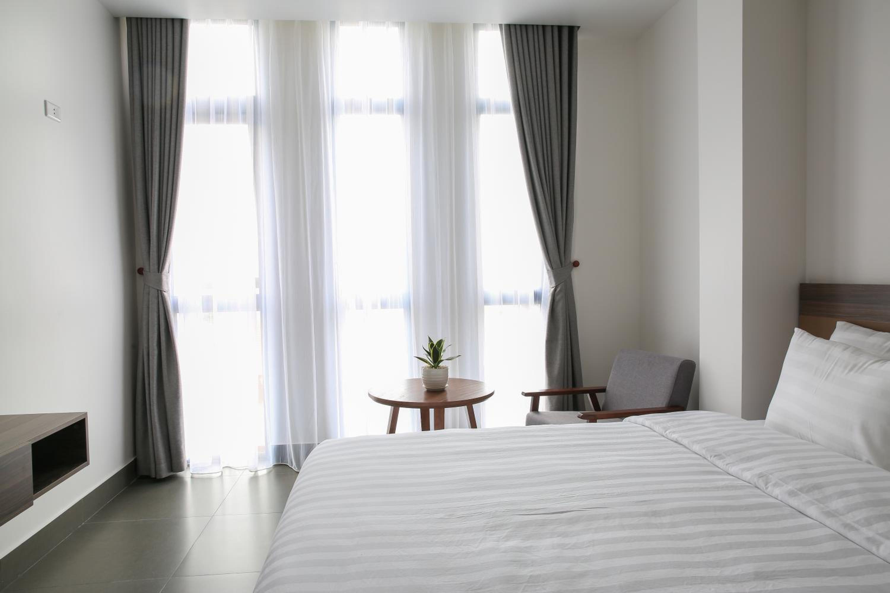 Deluxe Double Room - Photo 11