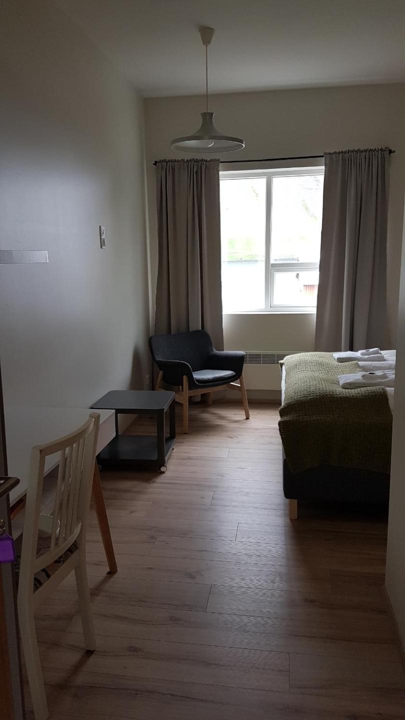 Double or Twin Room with Bathroom photo 3