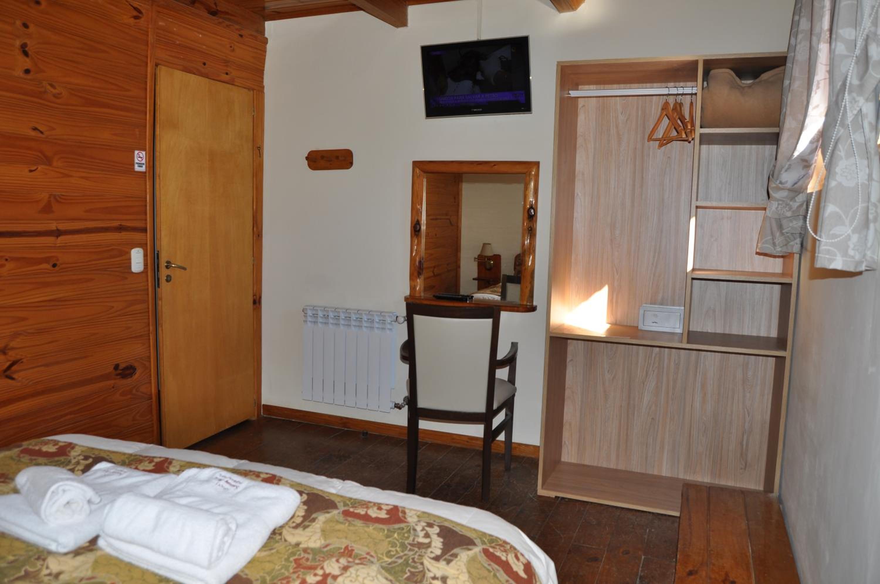 Bungalow (5 Adults) photo 3