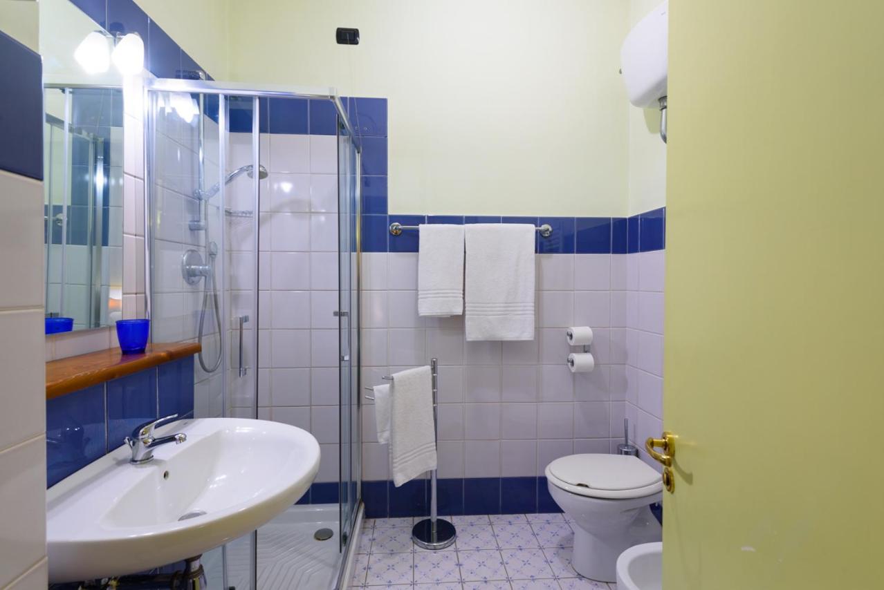 Double Room with Balcony photo 3