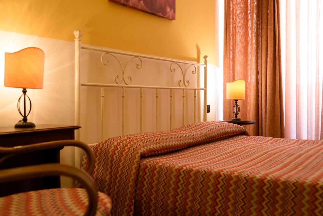 Double Room with Balcony photo 2
