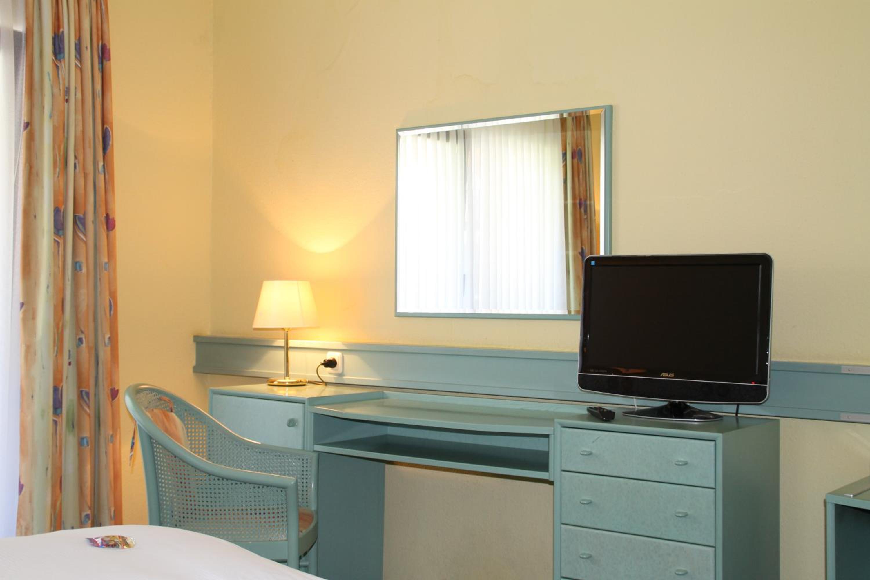Double or Twin Room photo 2