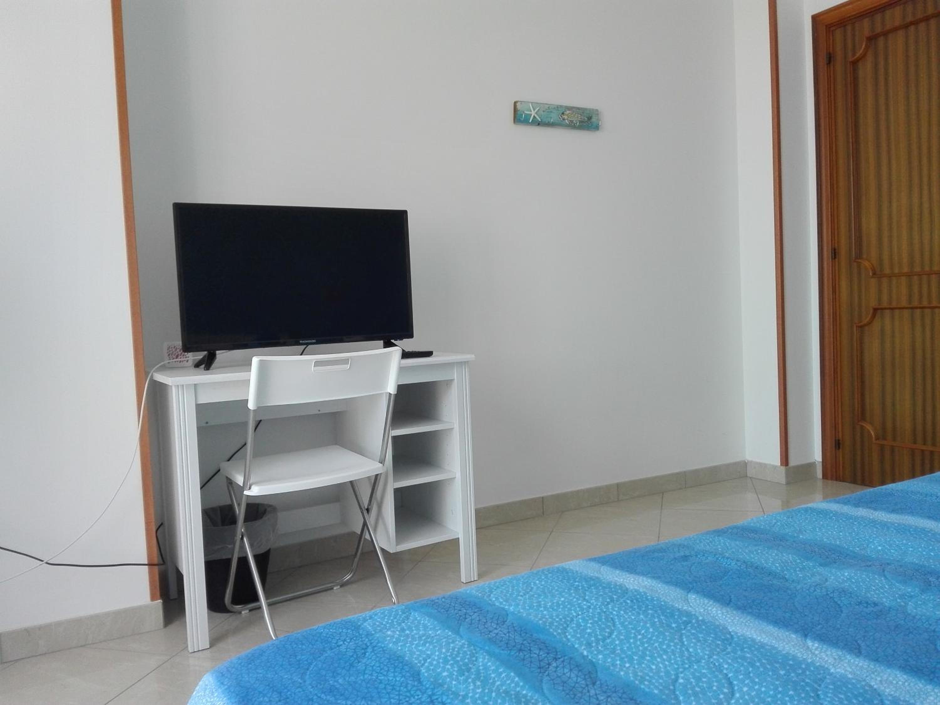 Double Room with Private External Bathroom photo 3