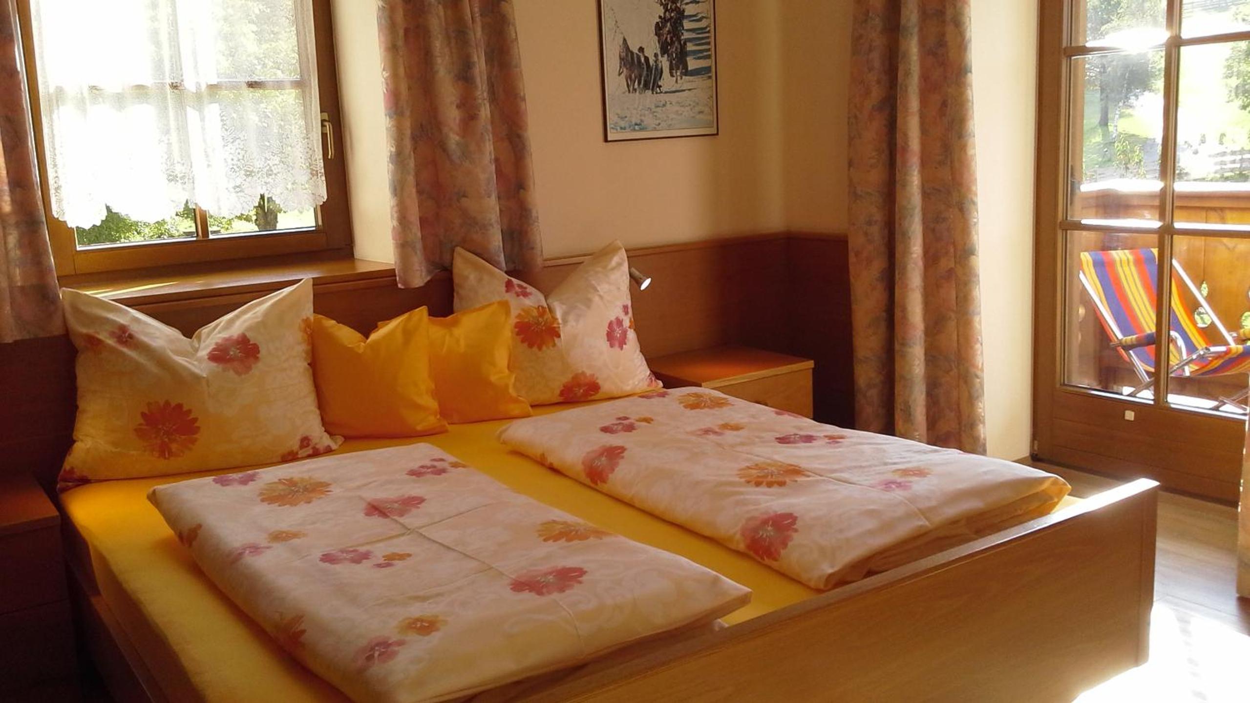 Apartment with Balcony photo 2