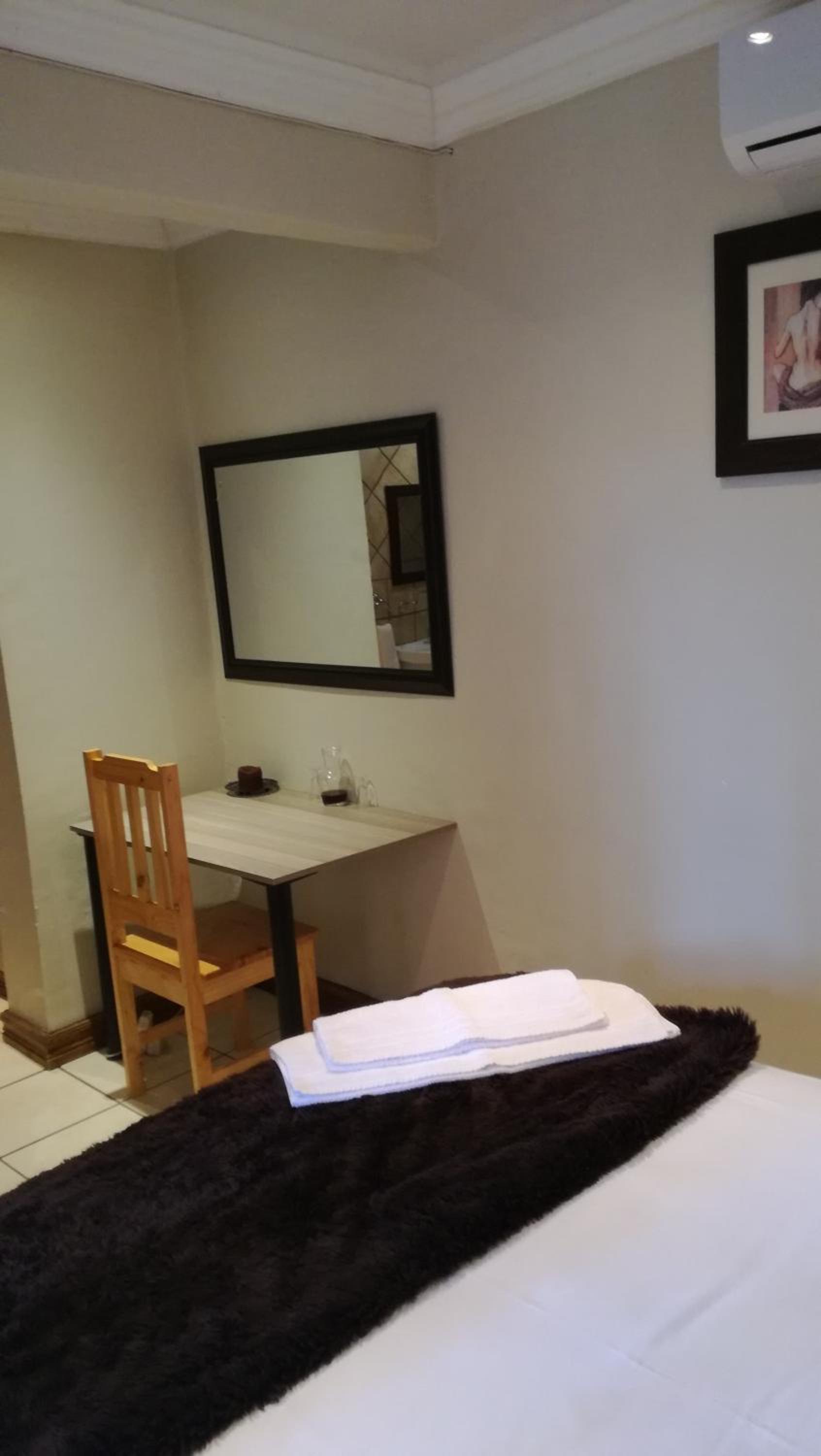 Deluxe Double Room - Photo 2