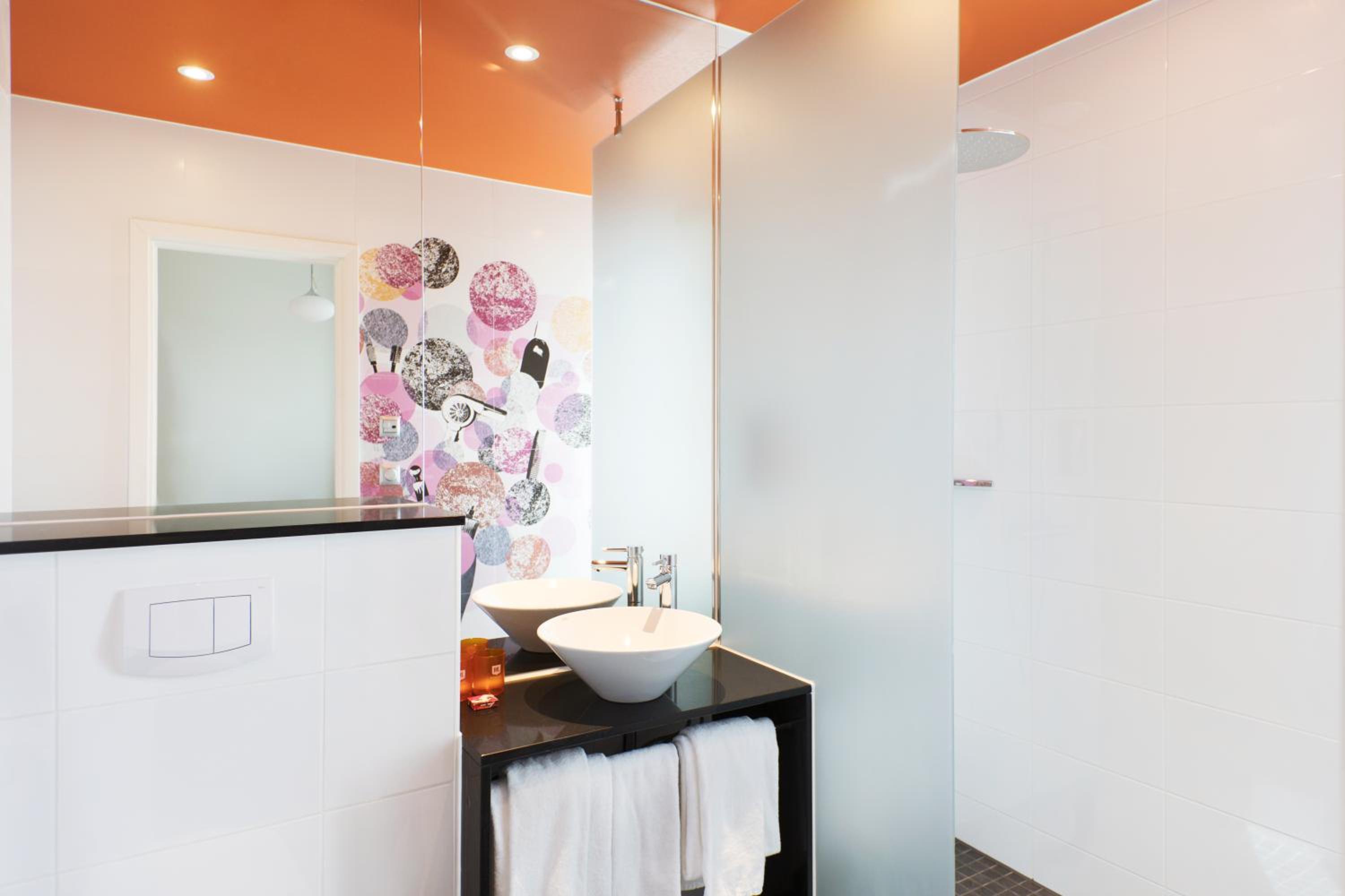 Stylish Twin Room - Photo 4