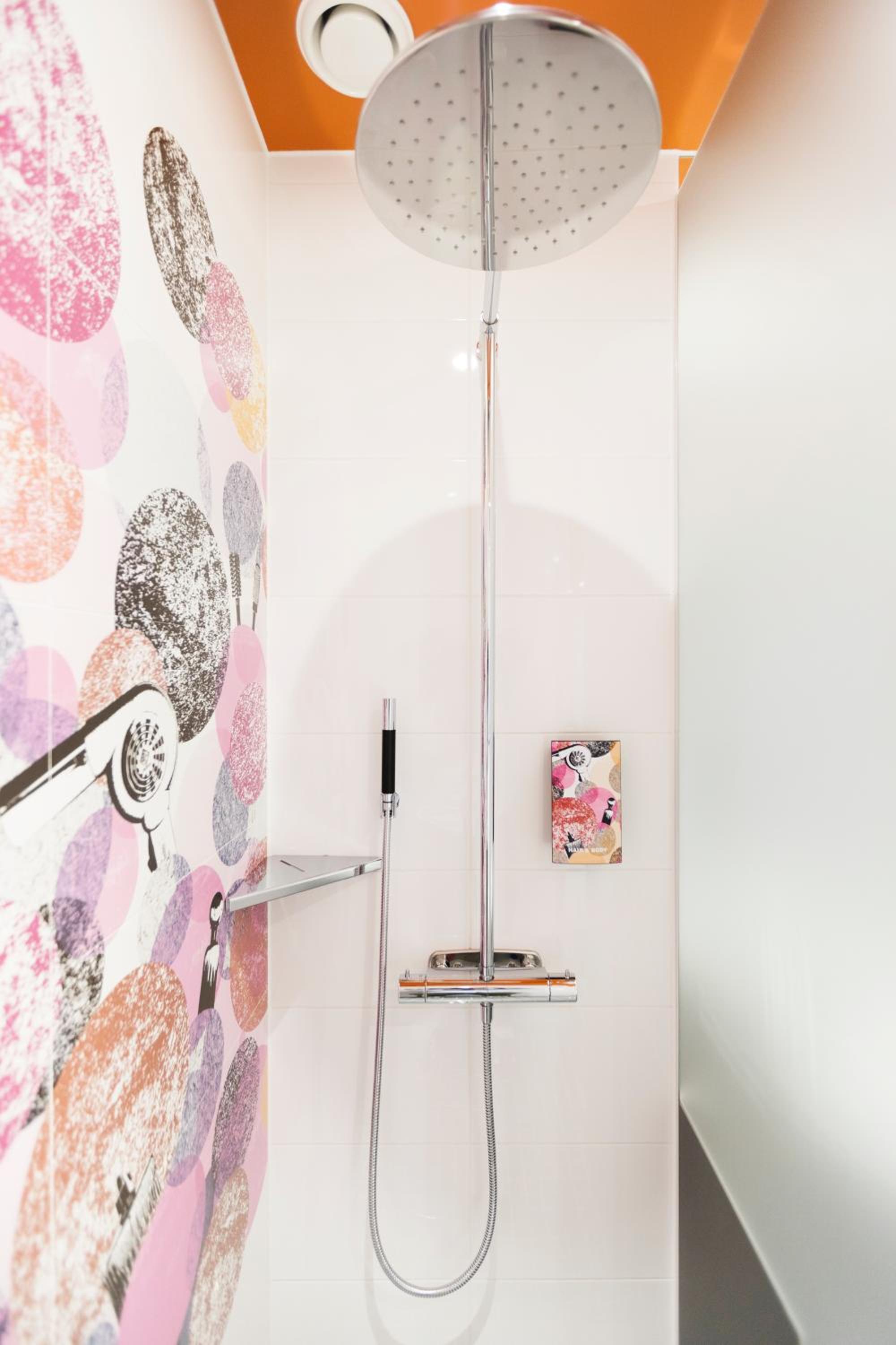 Stylish Twin Room - Photo 3