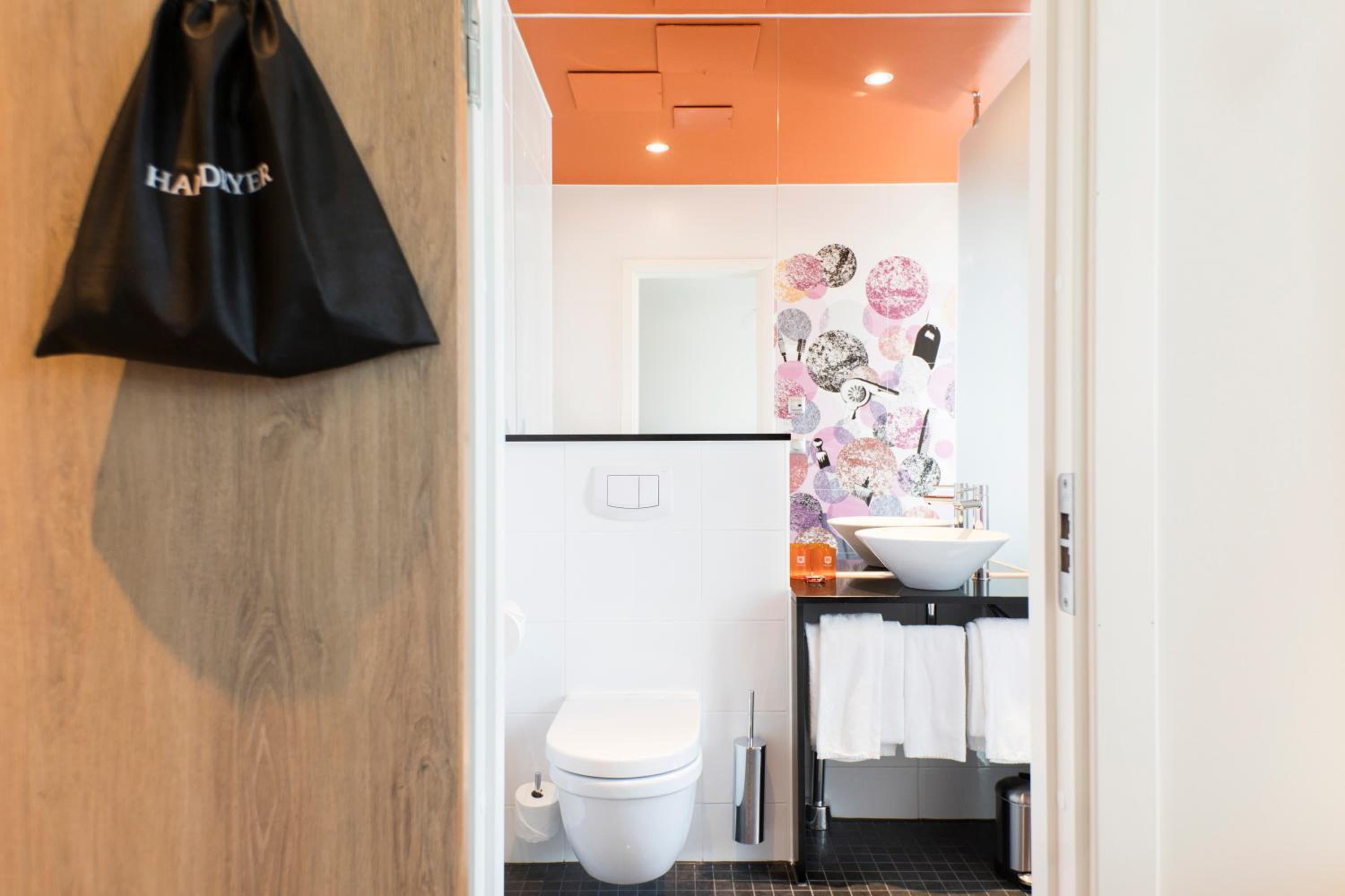 Stylish Double Room - Photo 7