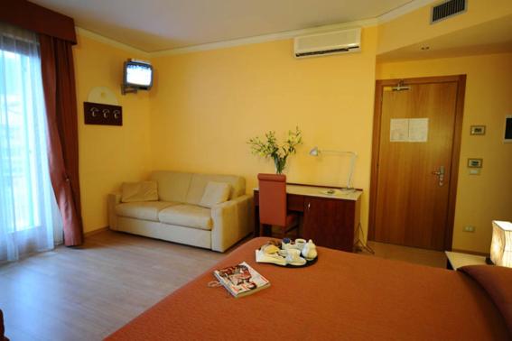Junior Suite mit Balkon (2 Kinder + 2 Erwachsene)