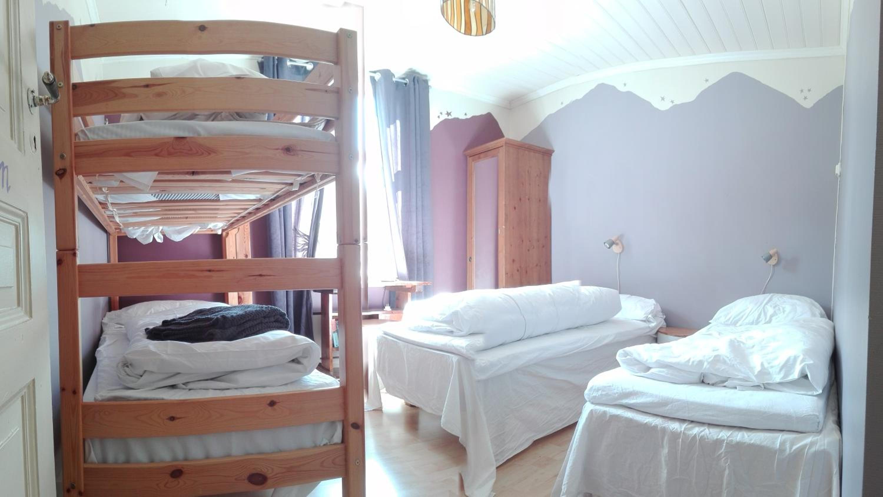 Economy Quadruple Room with Shared Bathroom photo 1