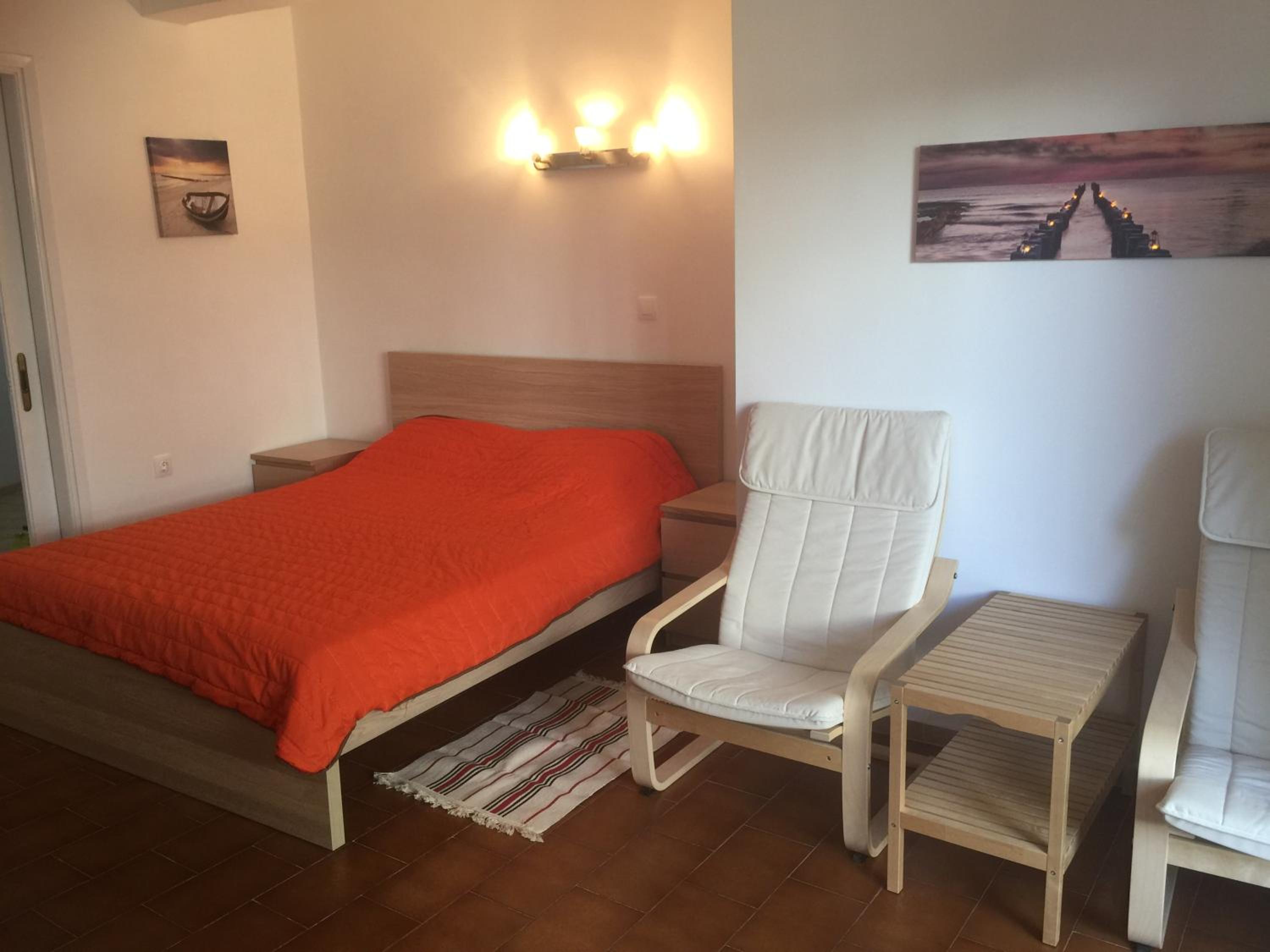 Apartment with Terrace - Photo 24
