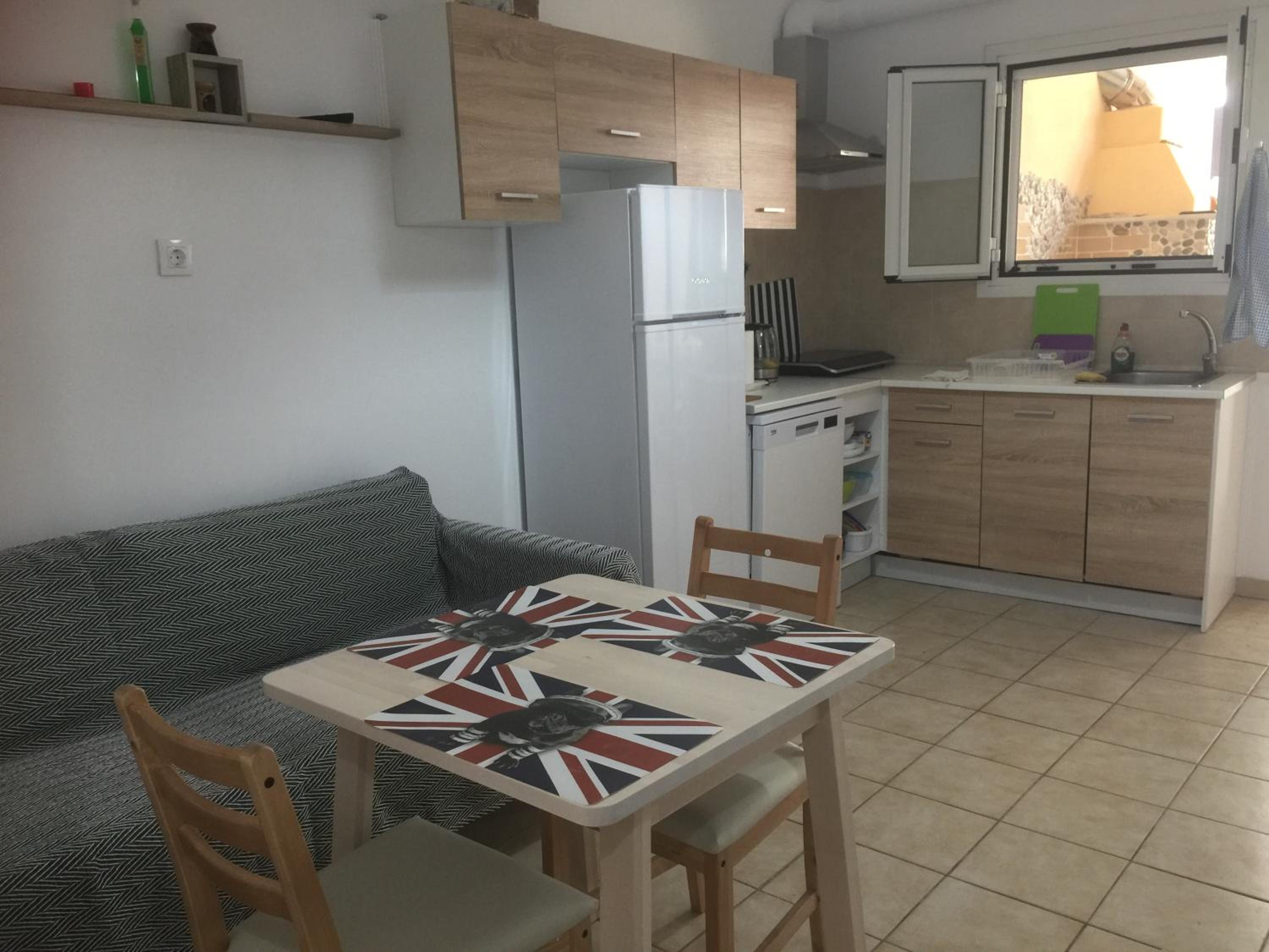 Apartment with Terrace - Photo 21