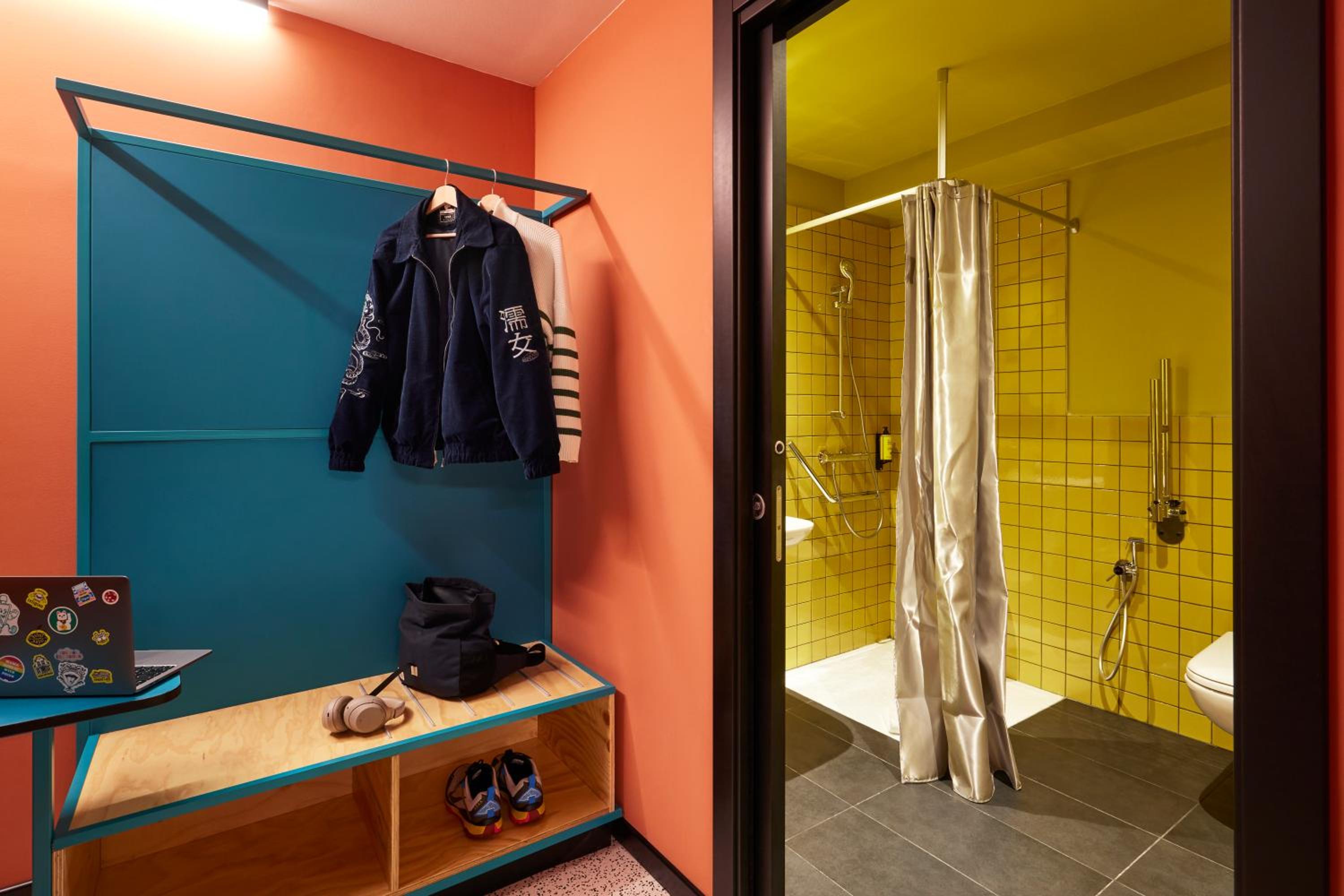 Twin Room - Disability Access photo 1
