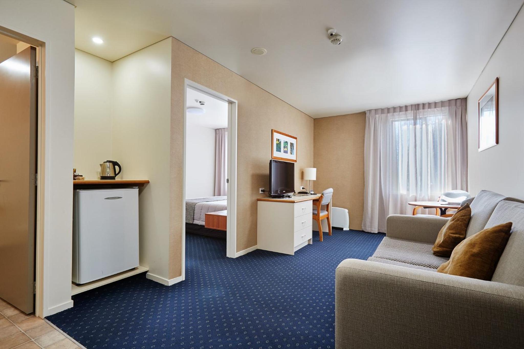 Standard Suite - Photo 3