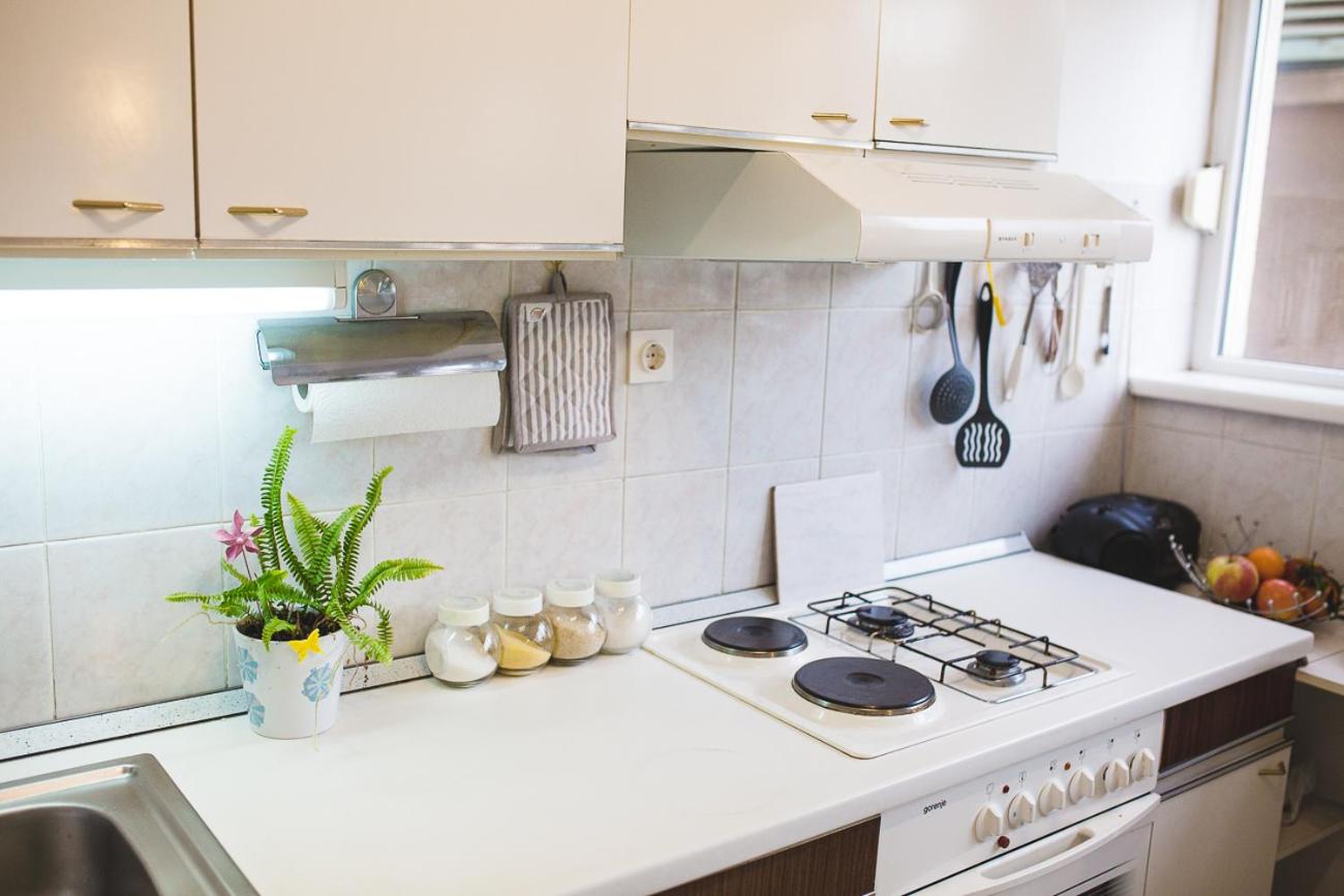 Two-Bedroom Apartment - Photo 16