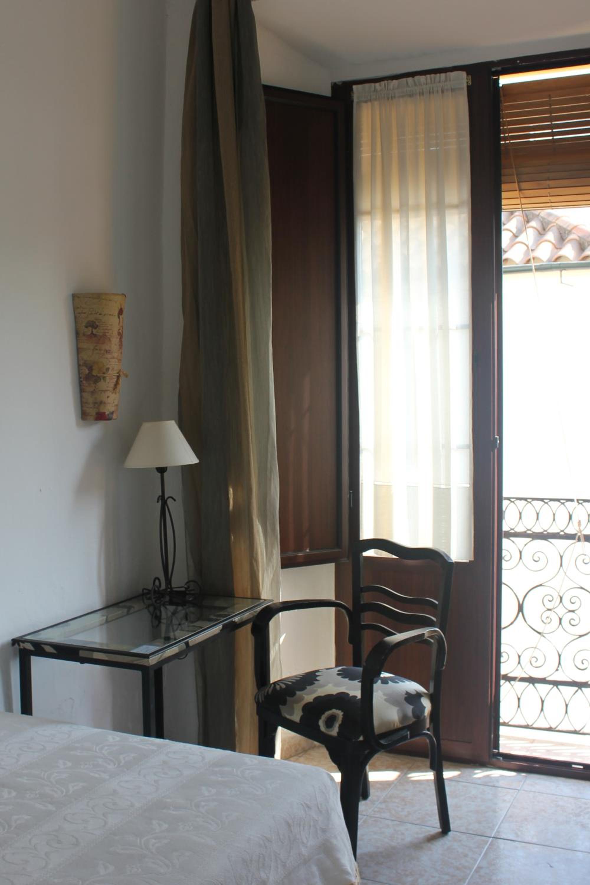 Single Room photo 2