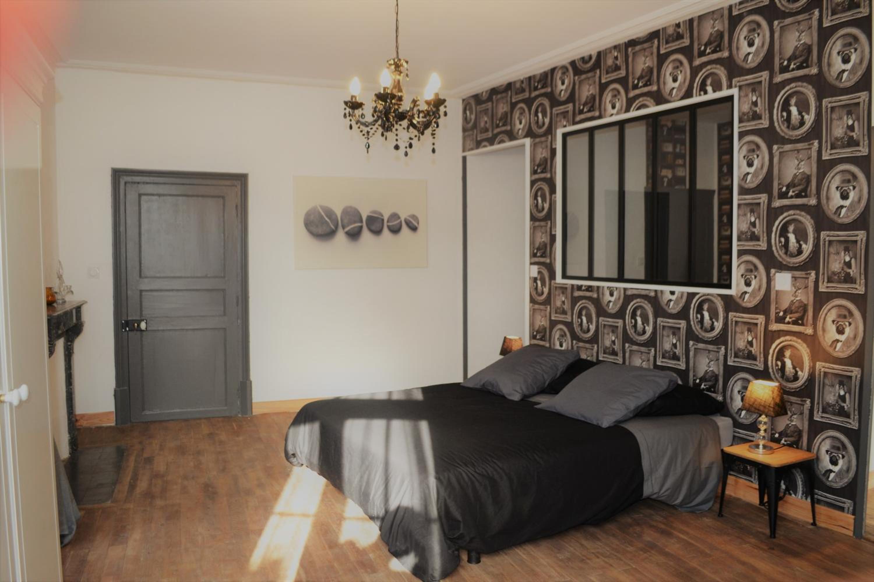 One-Bedroom Suite photo 1