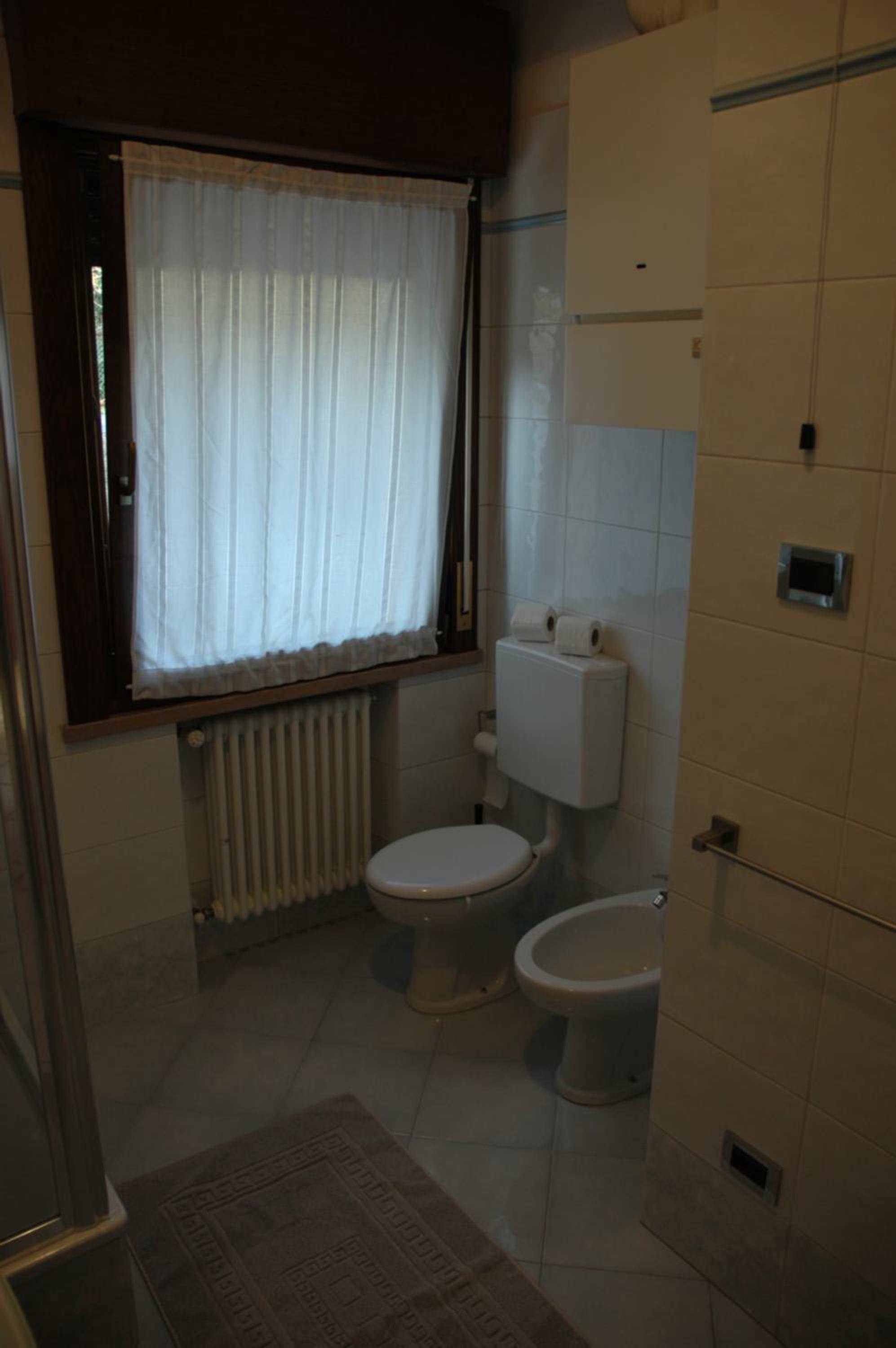 Apartment with Balcony photo 2