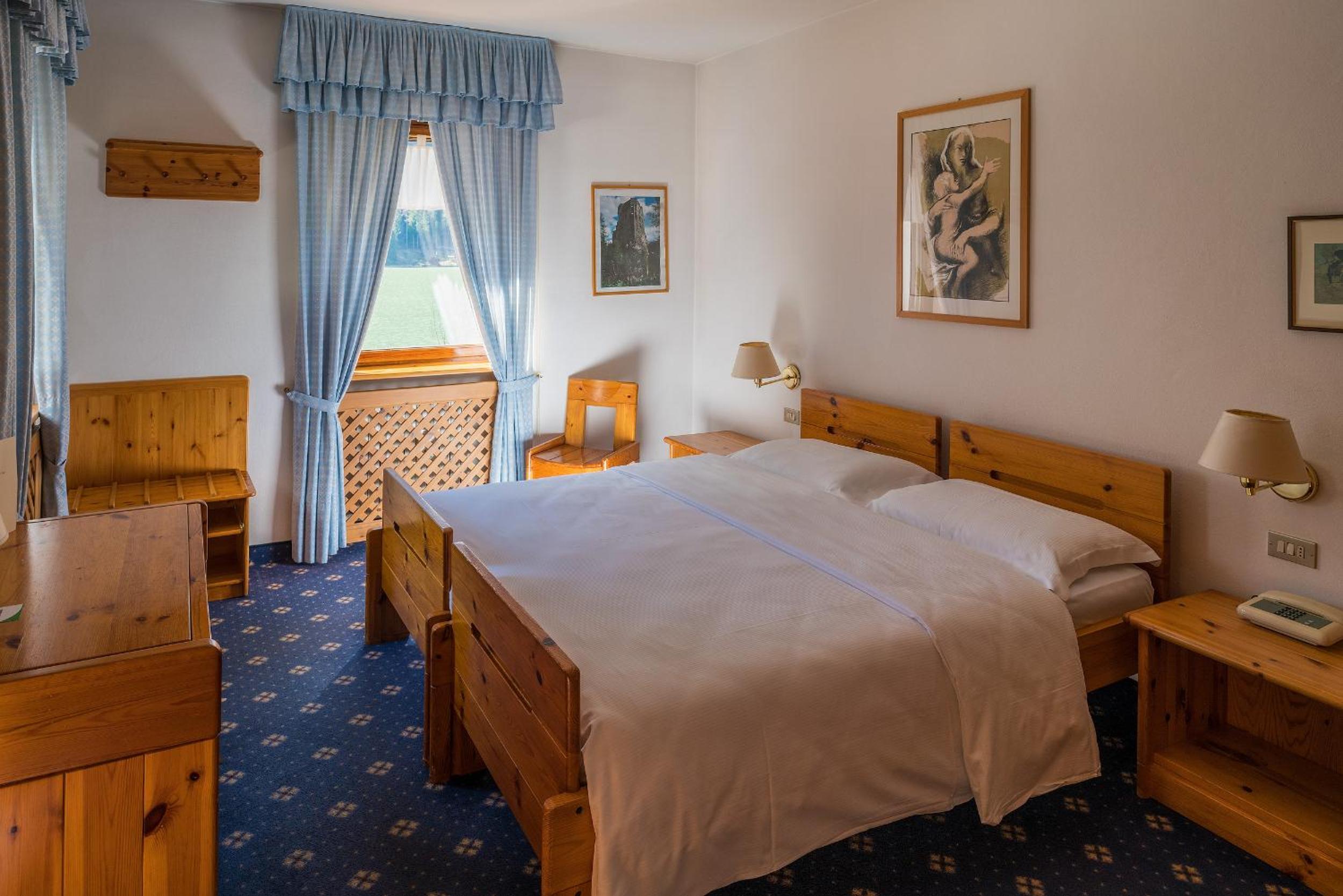 Standard Double or Twin Room - Photo 2