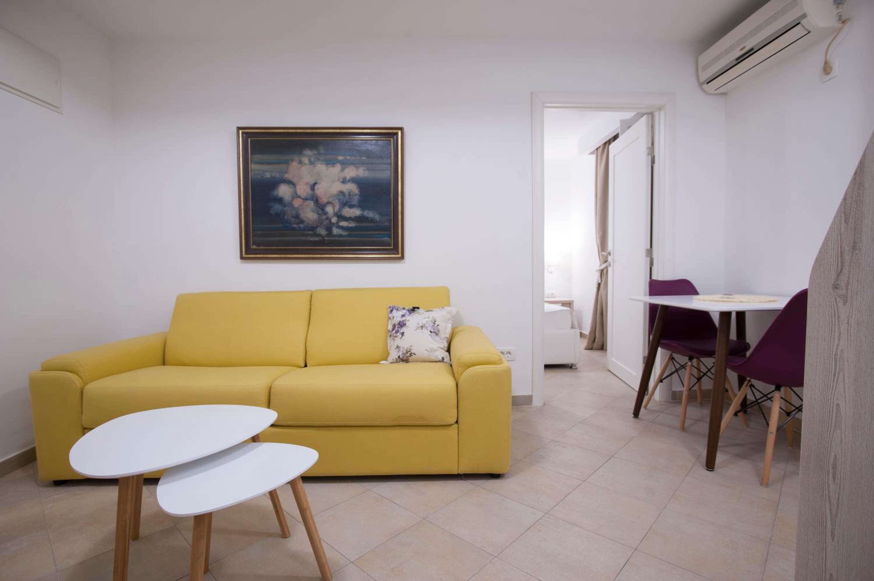 Superior Apartment