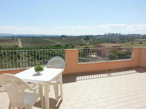 Double Room with Pool View photo 3