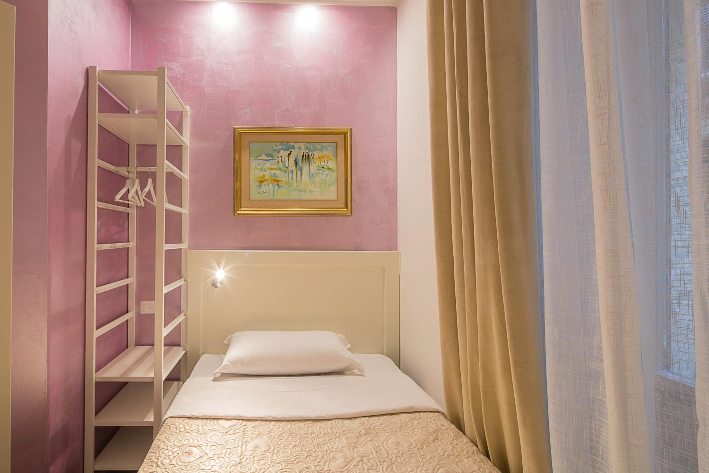 Single Room photo 1