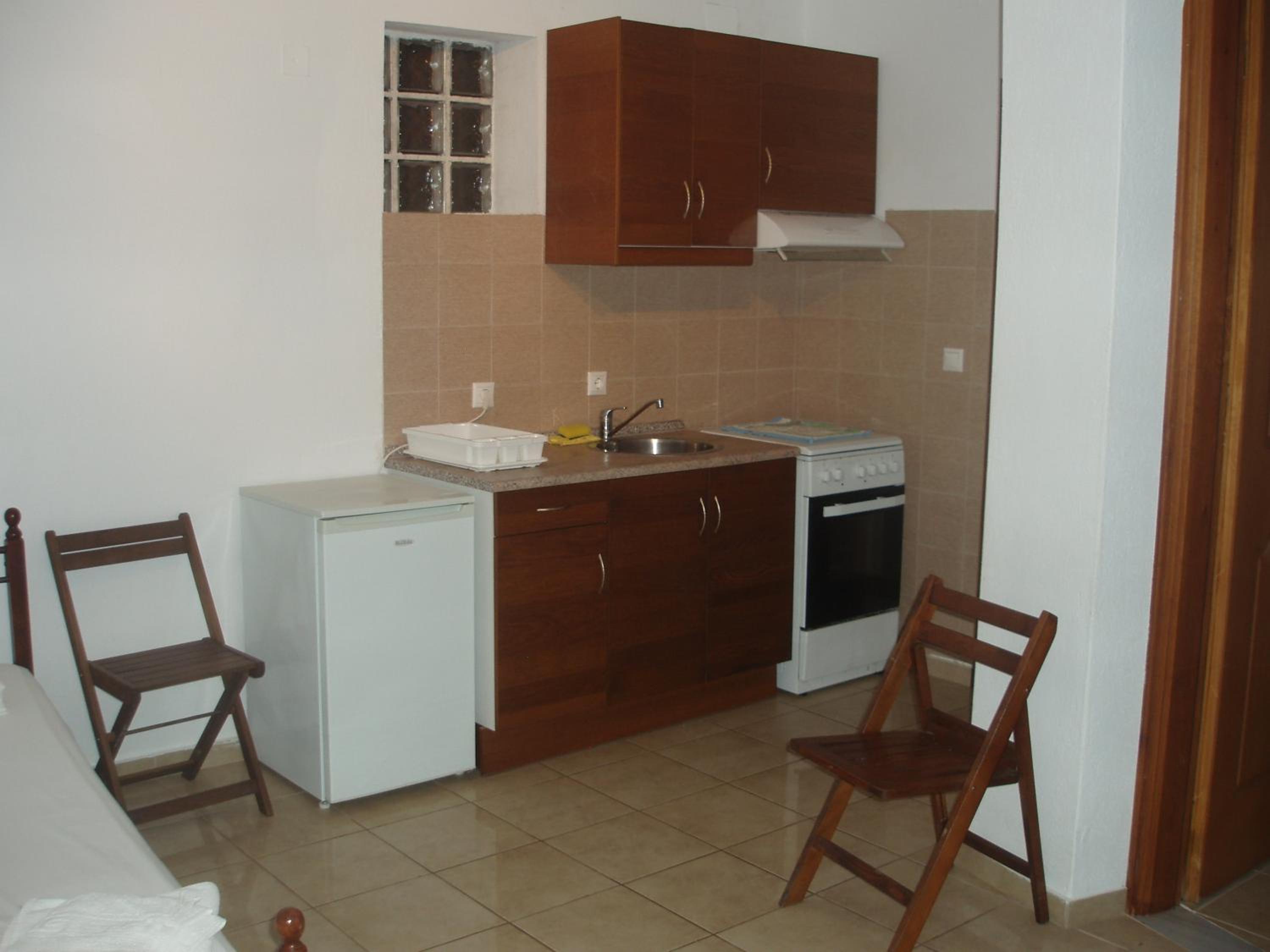 One-Bedroom Apartment - Photo 10
