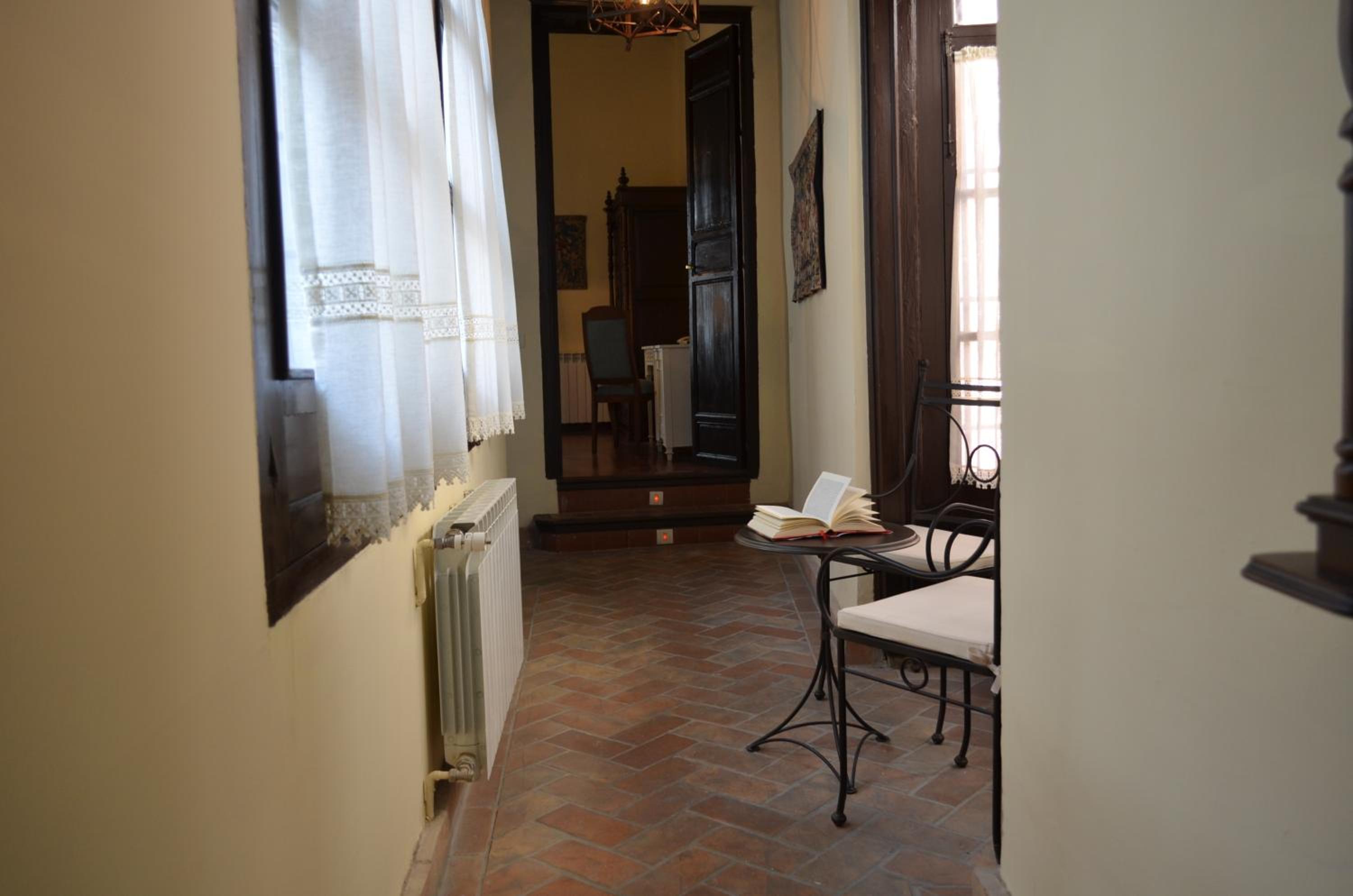 Junior Suite with Alhambra Views - Photo 12