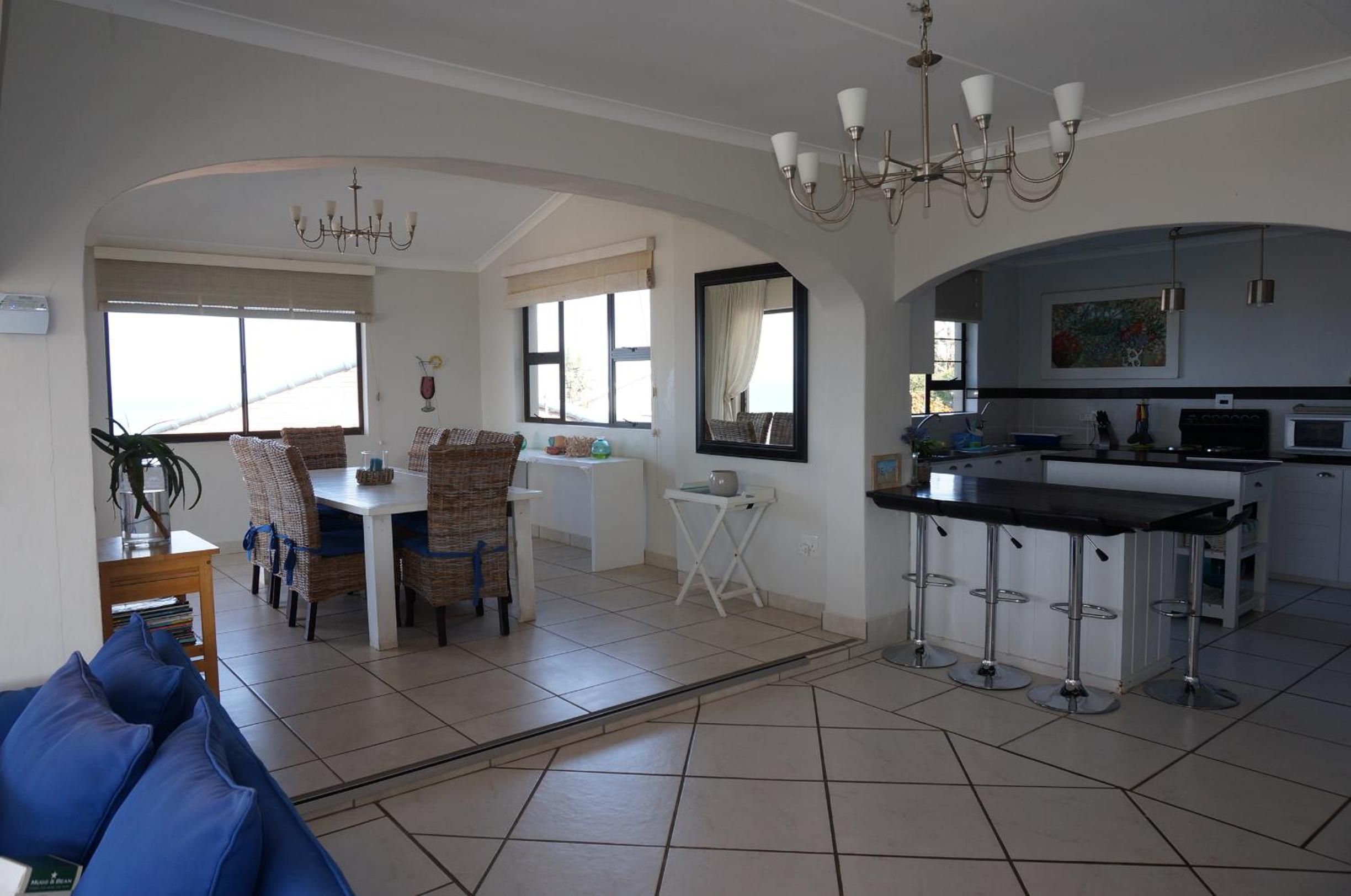 Four-Bedroom House photo 3